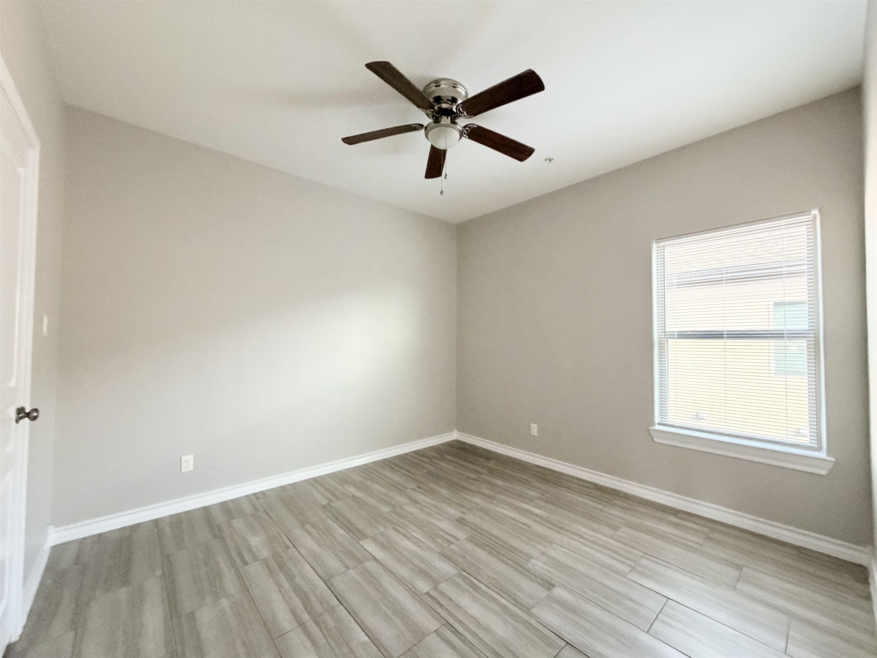 5601 Cuenca Dr G Property Photo 12