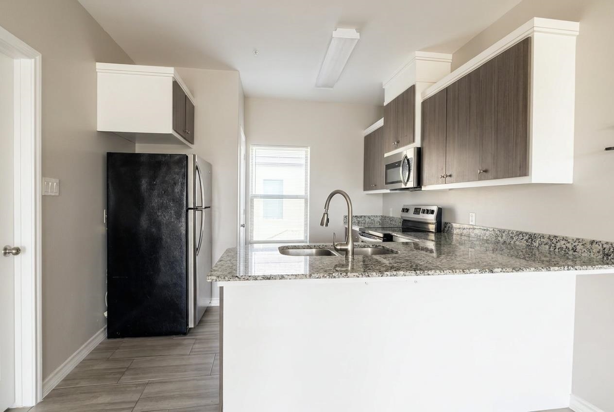 5601 Cuenca Dr G Property Photo 14