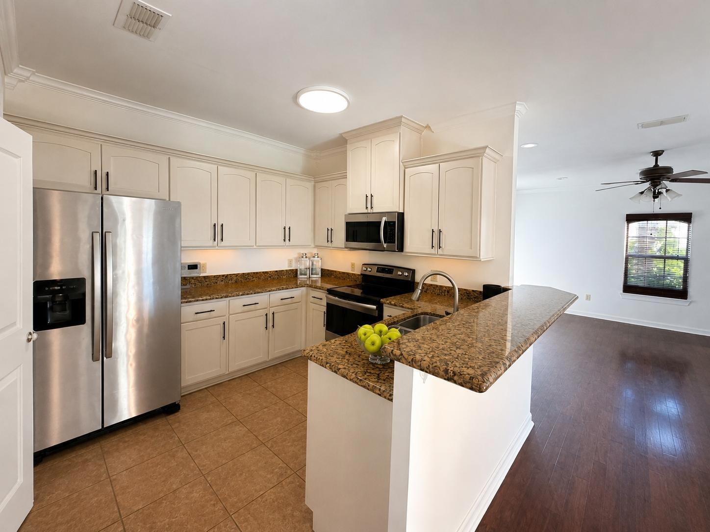8216 Casa Verde Rd B-115 Property Photo 4