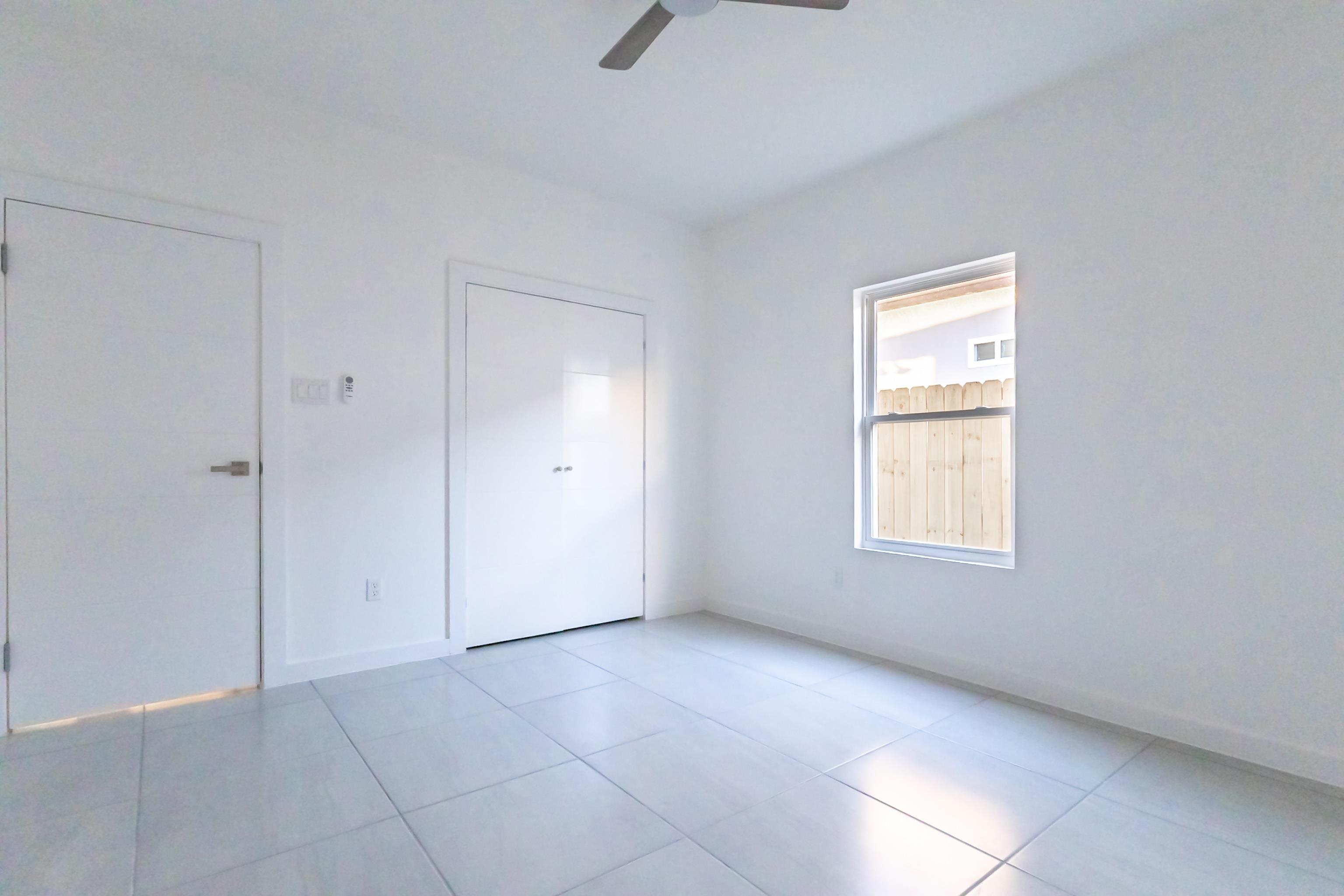5021 Servando Dr Property Photo 24