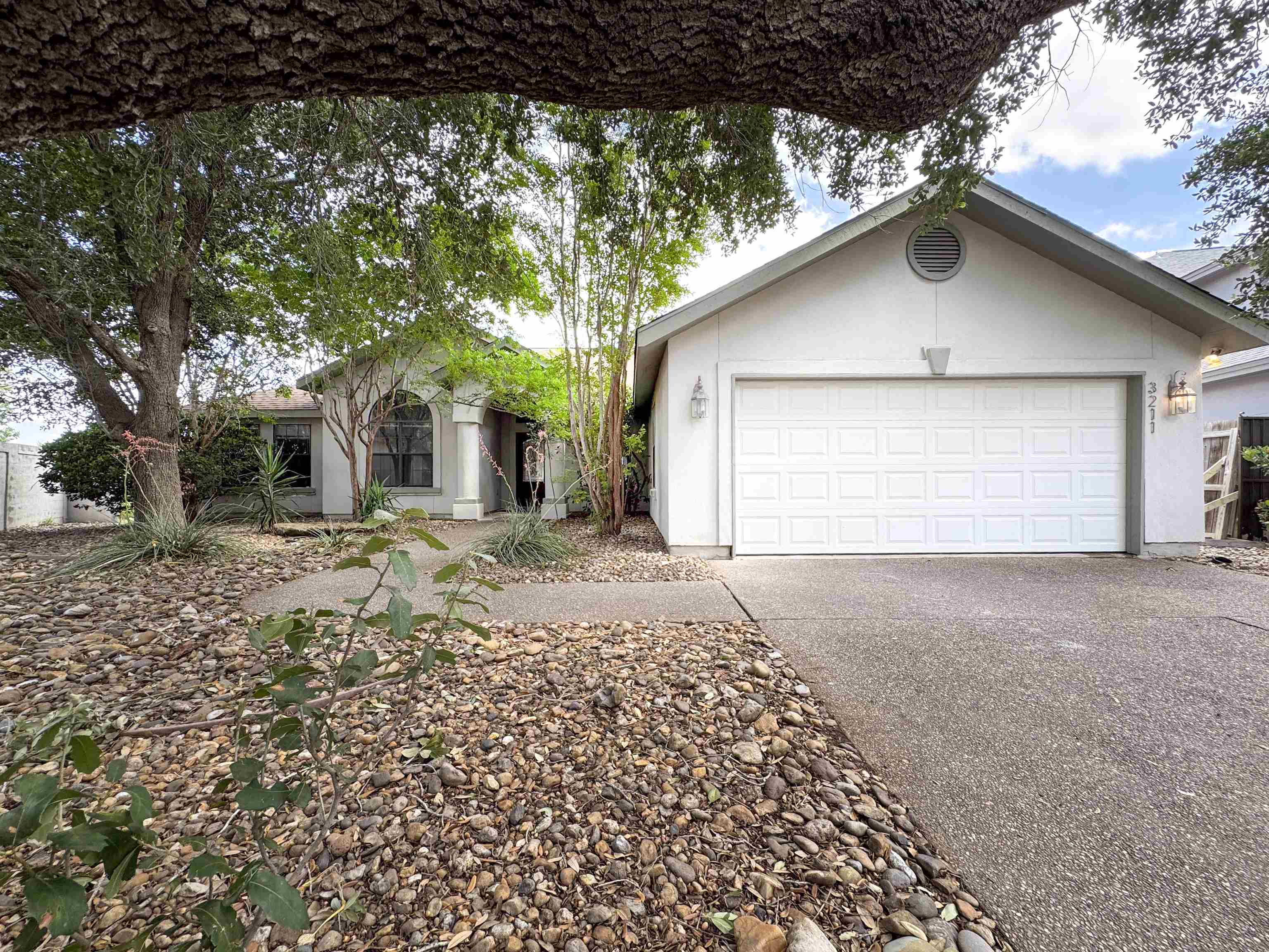 3211 Windfall Rd Property Photo 1