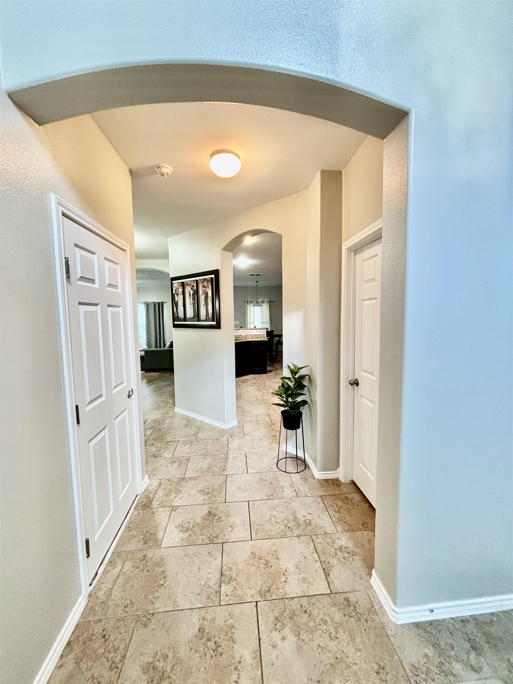 11221 Sierra Gorda Dr Property Photo 4