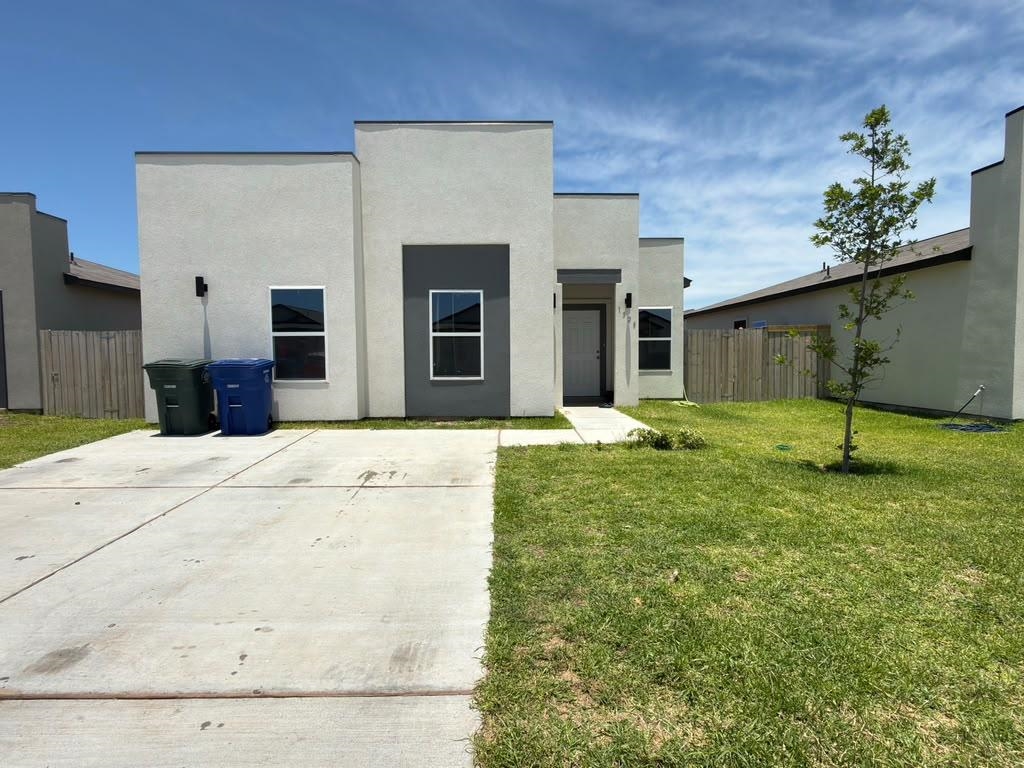 1526 Estudiantes Dr. Property Photo 1
