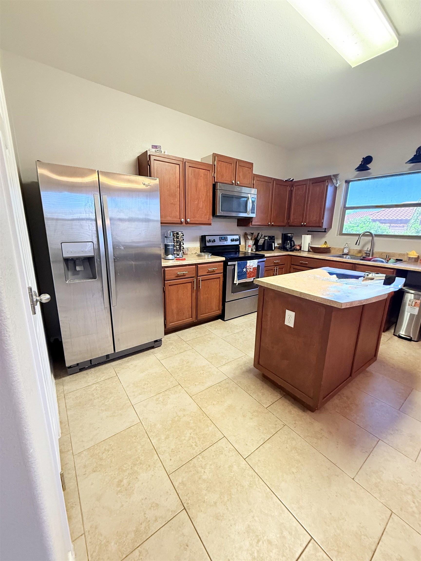 1618 Padre Island Ct Property Photo 5