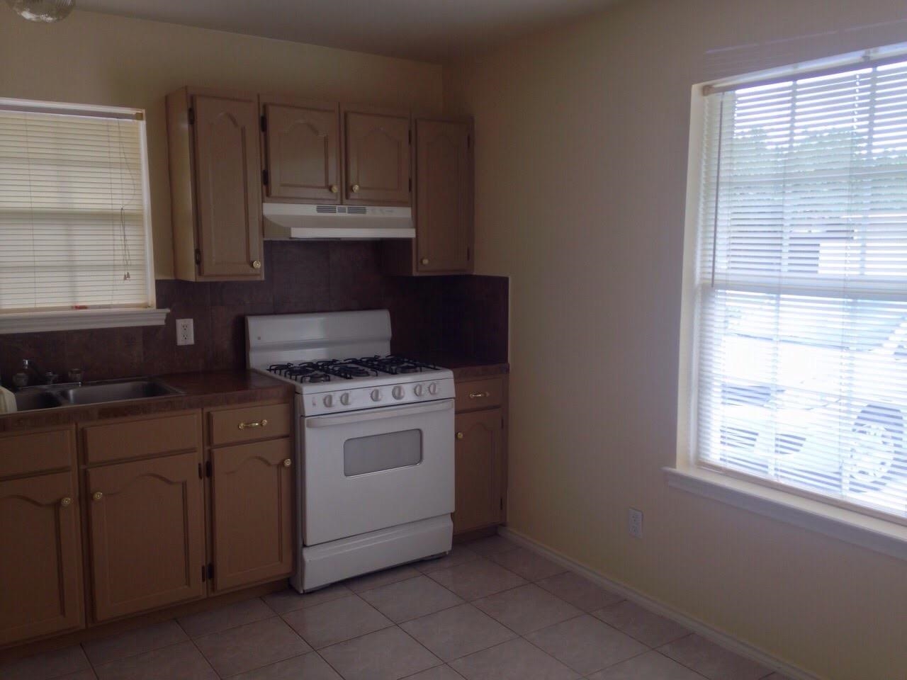 416 Prescott Lp Property Photo 5