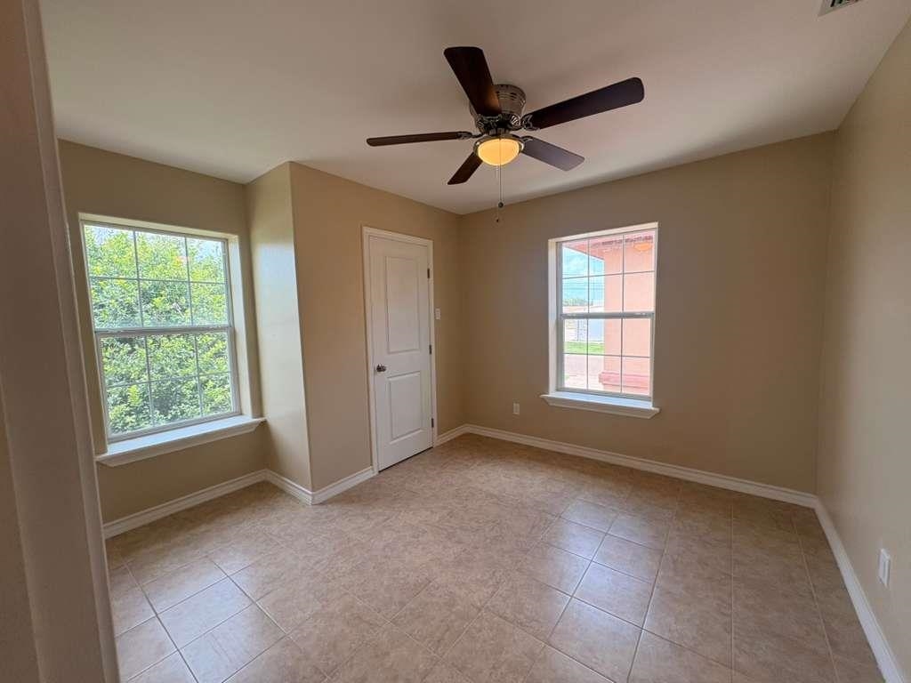 4018 San Agustin Ave L Property Photo 11