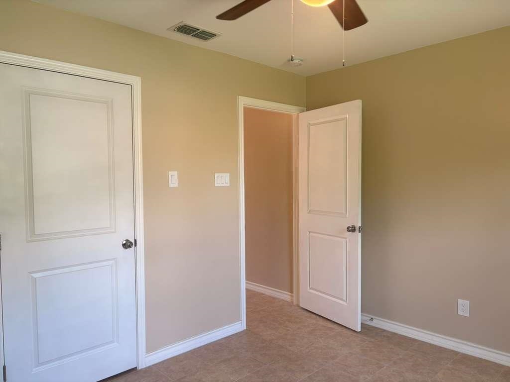 4018 San Agustin Ave H Property Photo 11