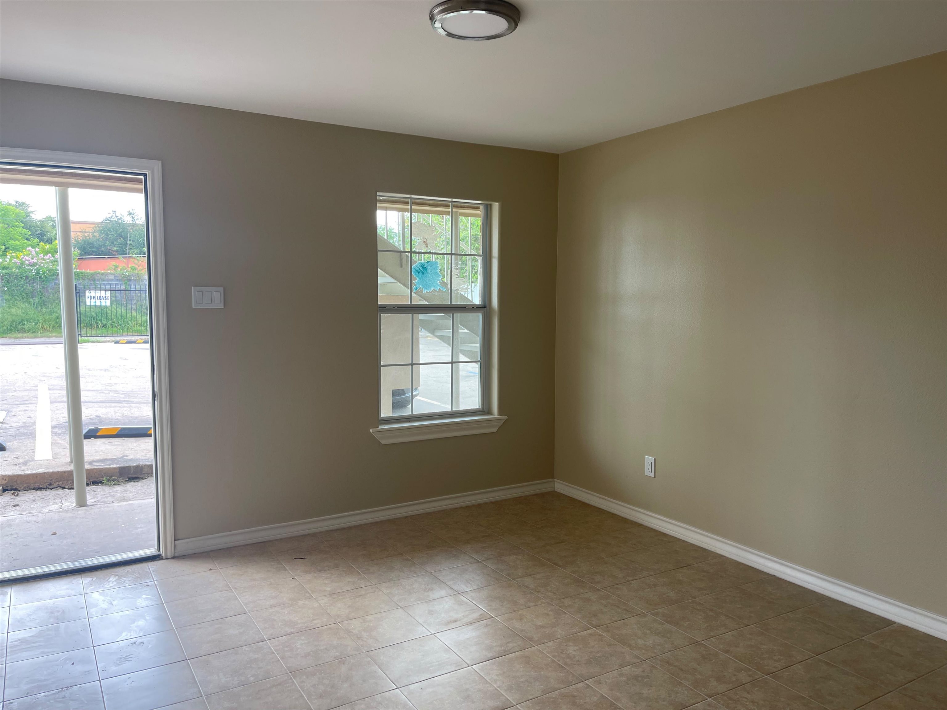 4018 San Agustin Ave K Property Photo 8