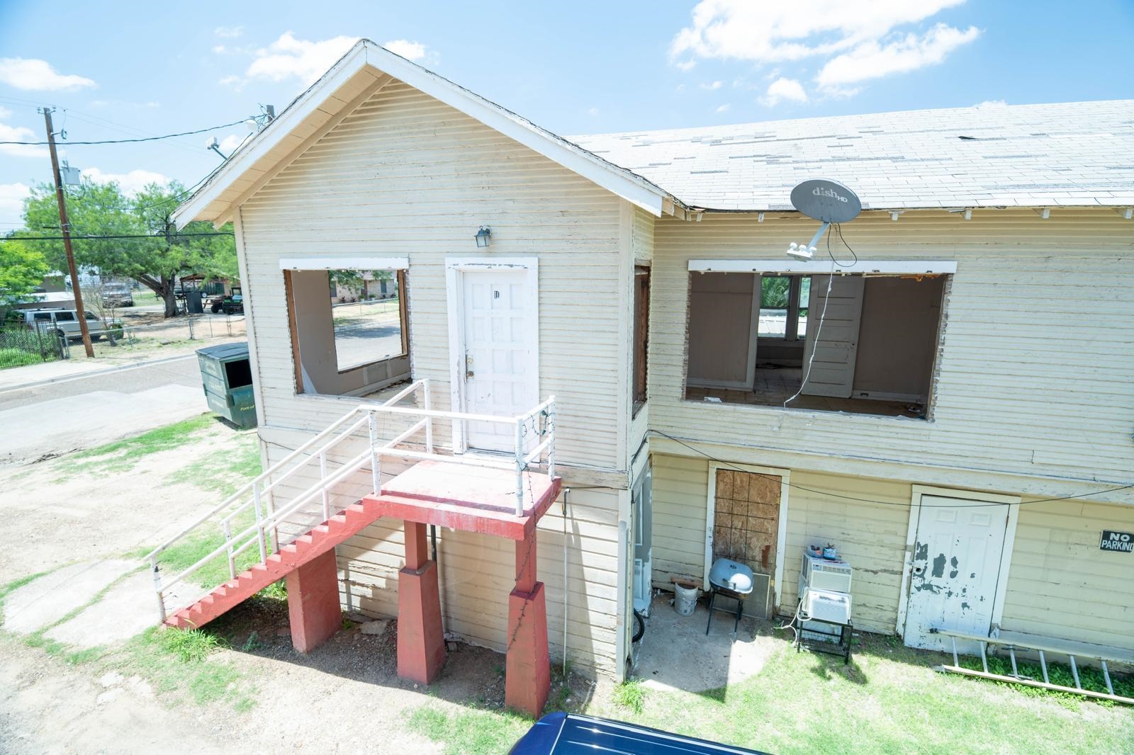 2002 Aldama St Property Photo 27