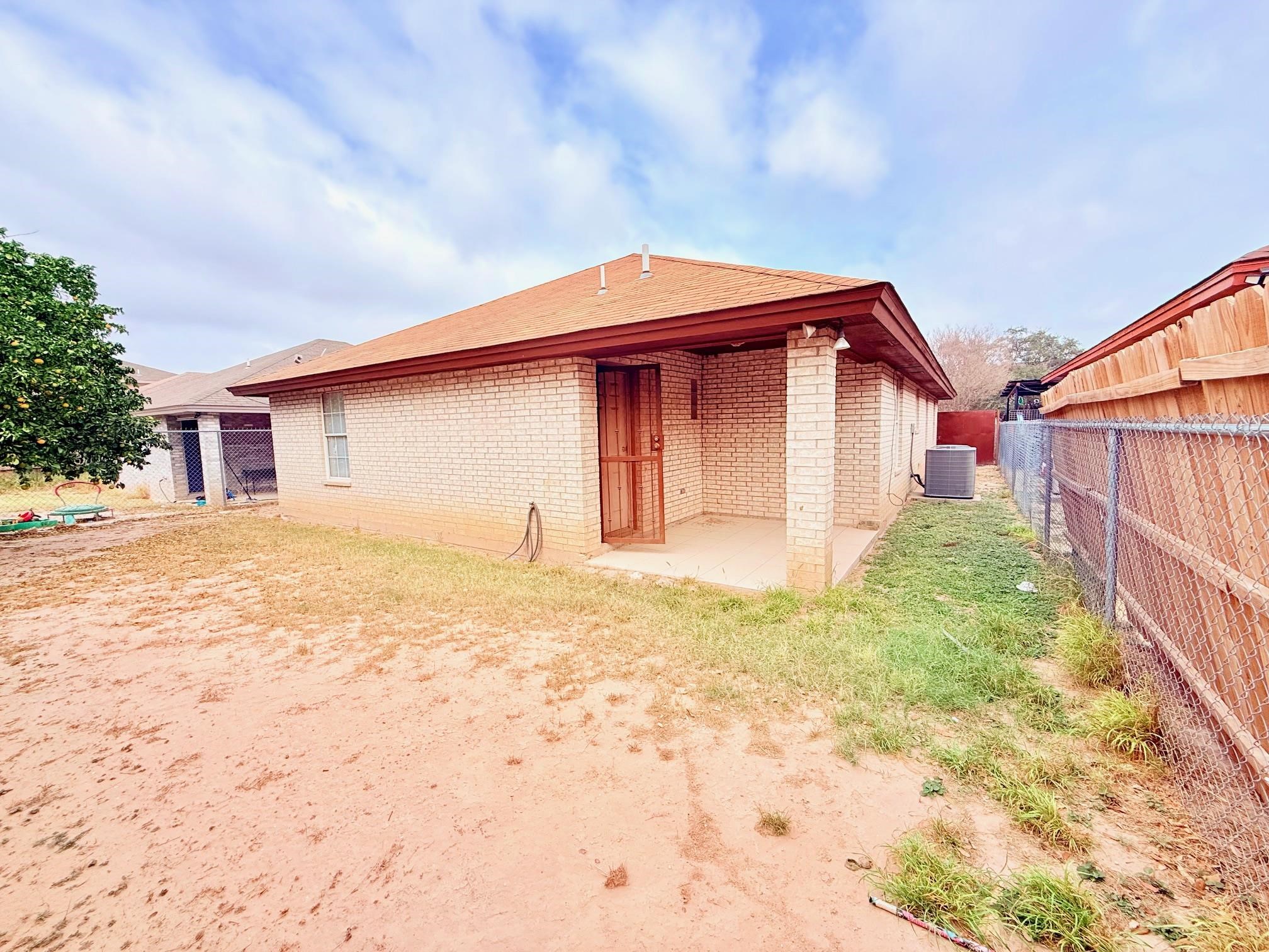 135 Murcia Dr Property Photo 31