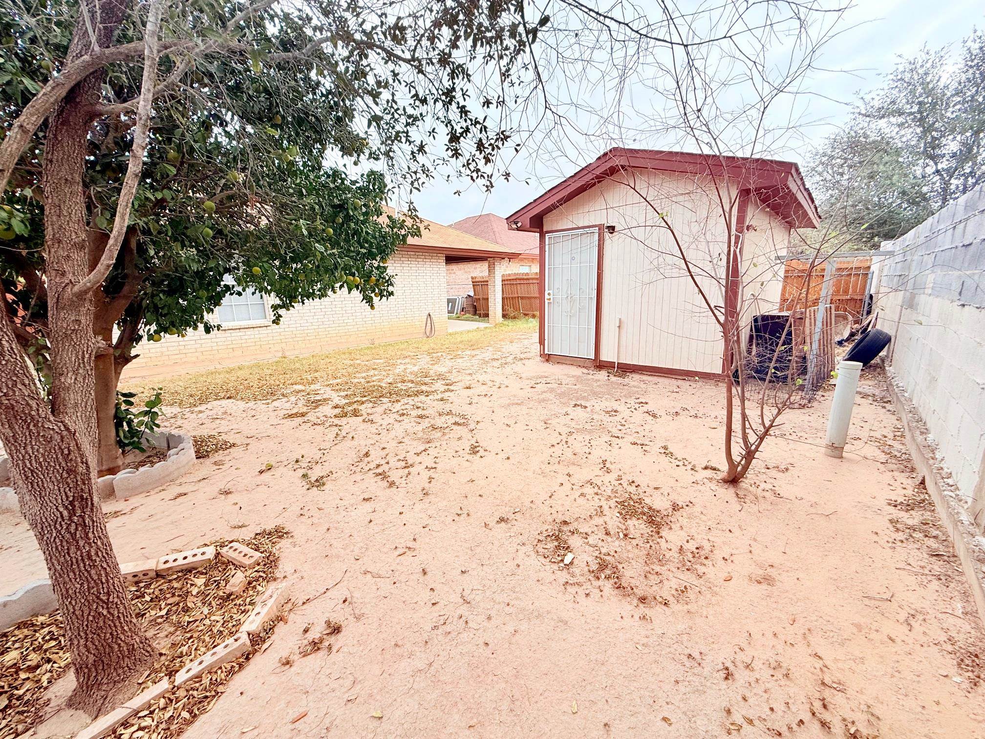 135 Murcia Dr Property Photo 33