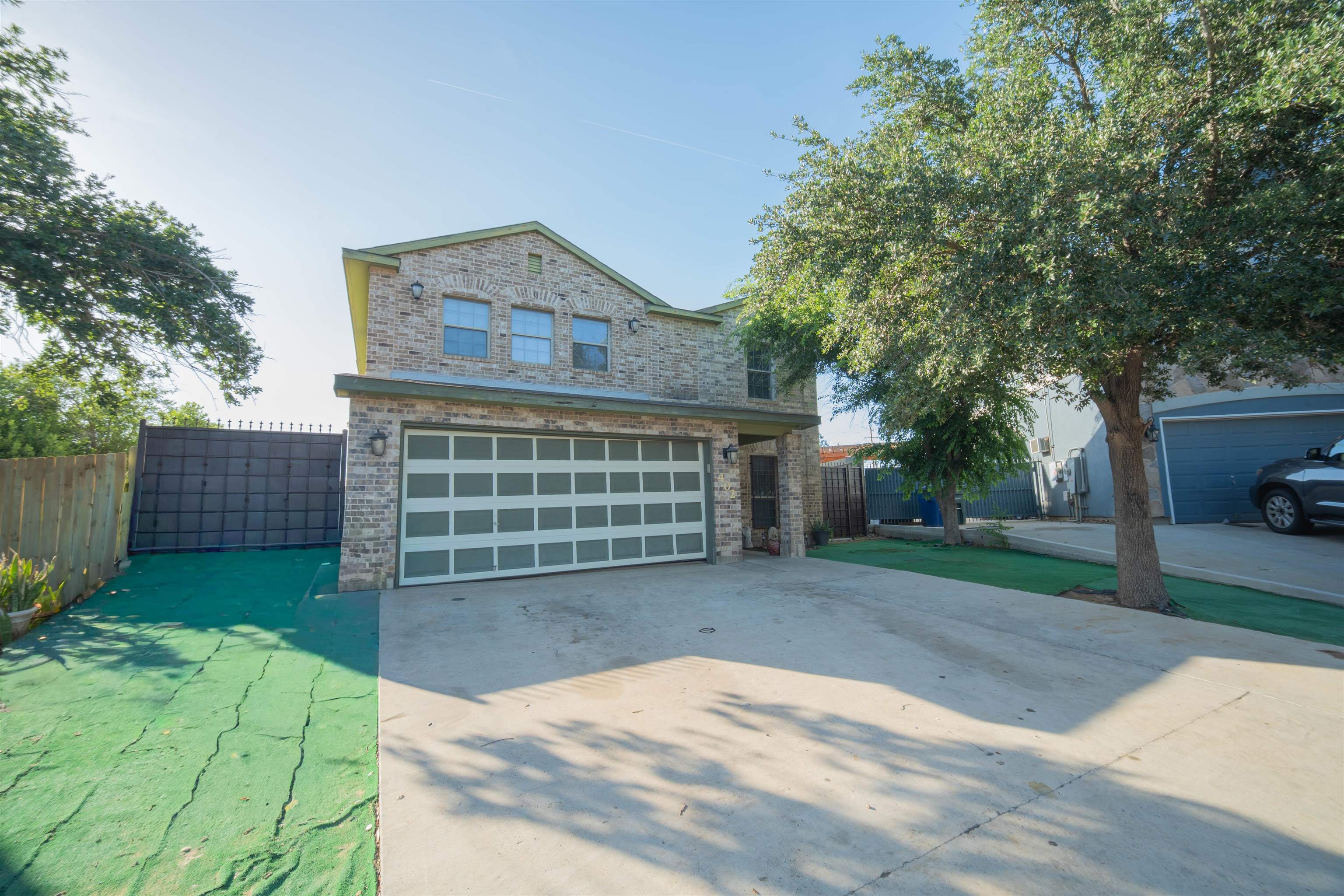 402 Campanario Ln Property Photo 1
