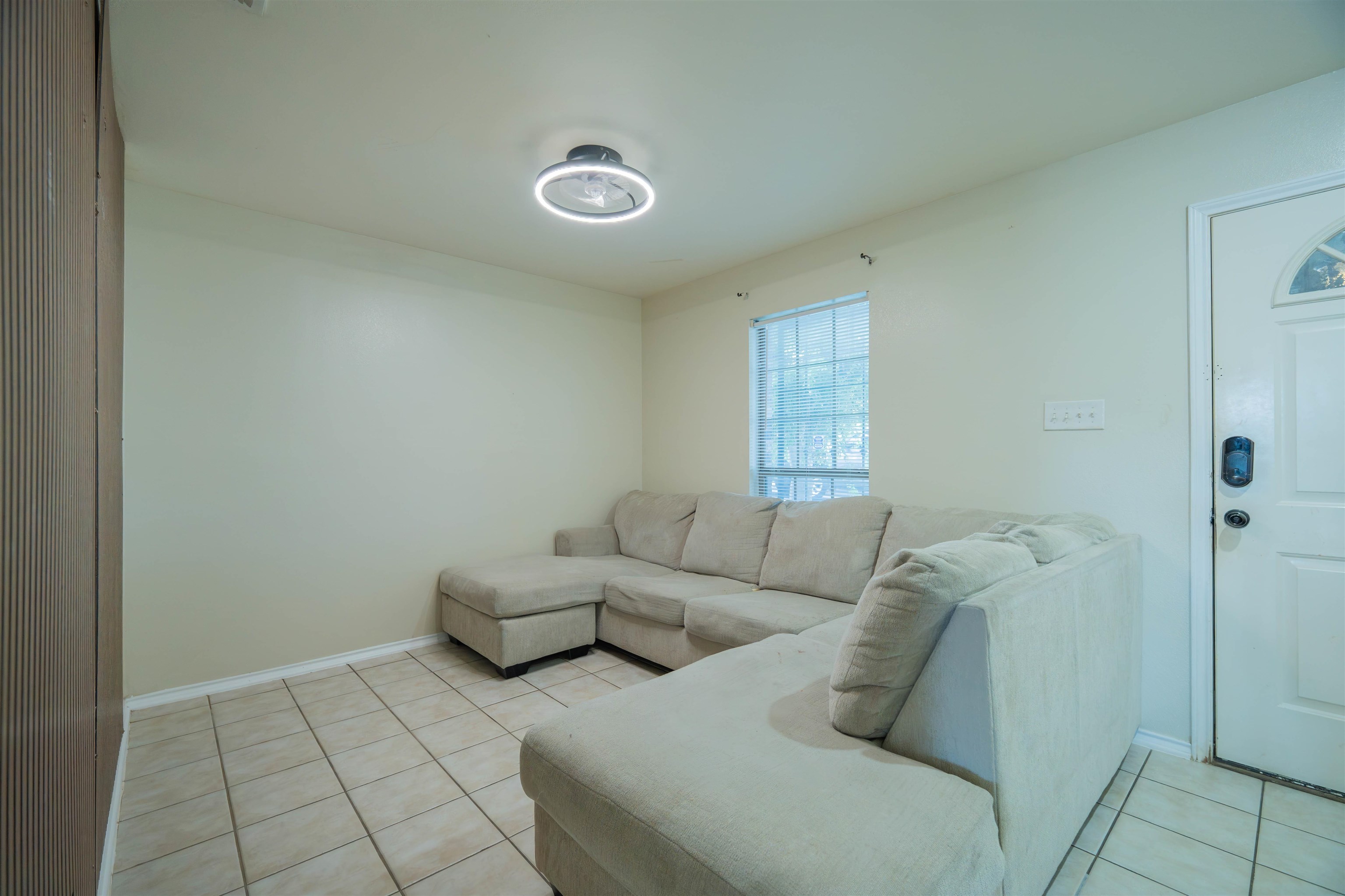 402 Campanario Ln Property Photo 8