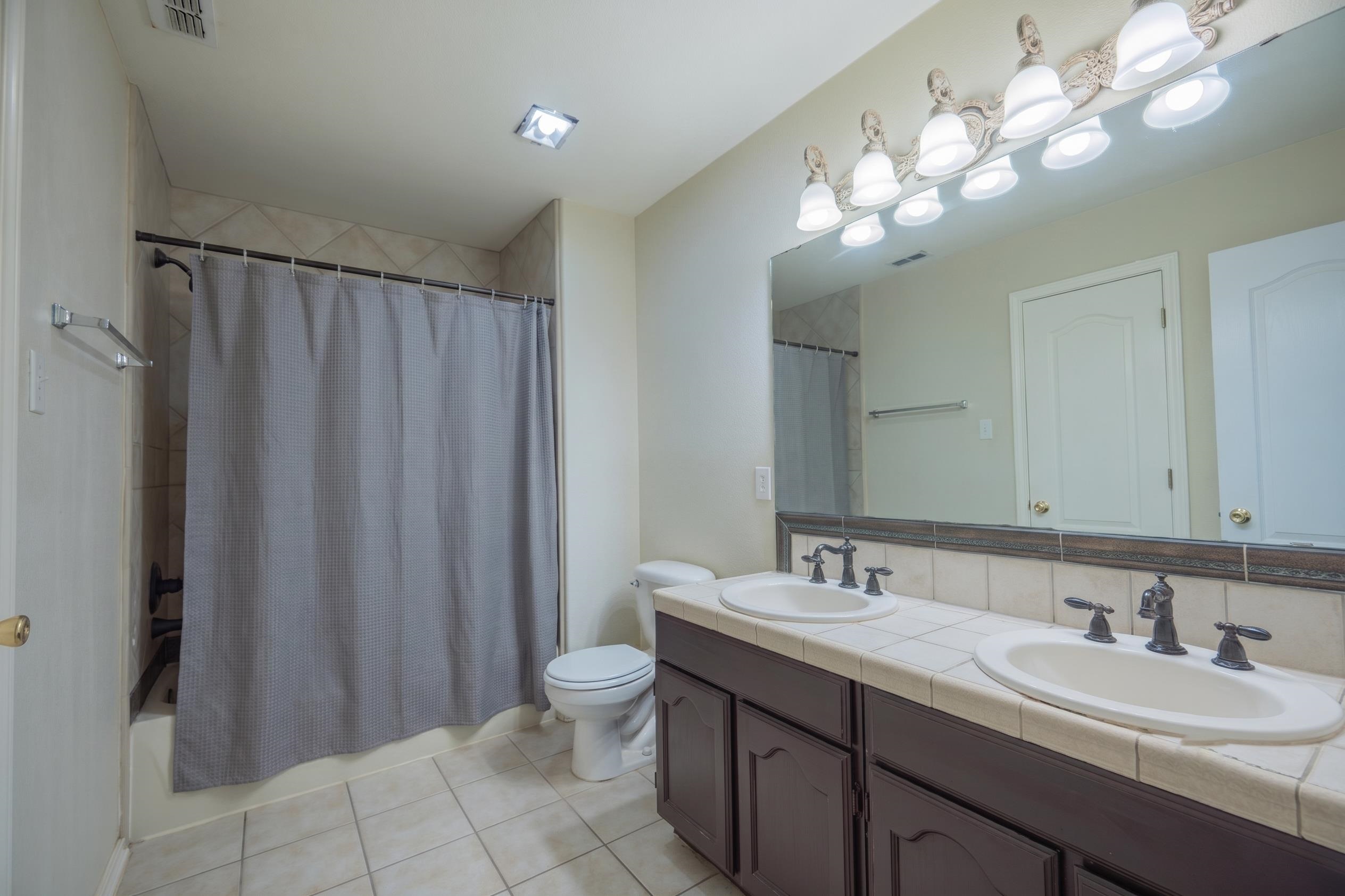 402 Campanario Ln Property Photo 22