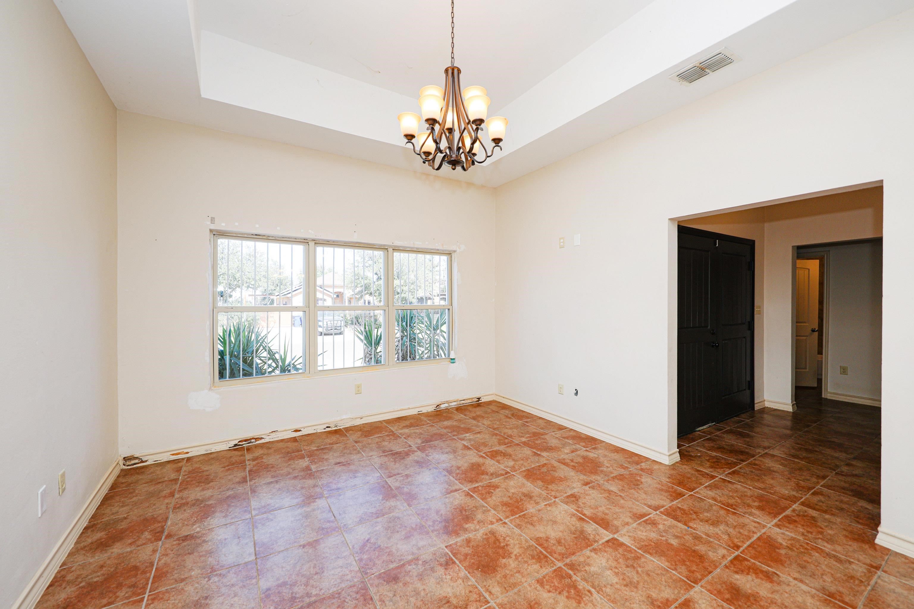 4221 Katiana Dr. Property Photo 3
