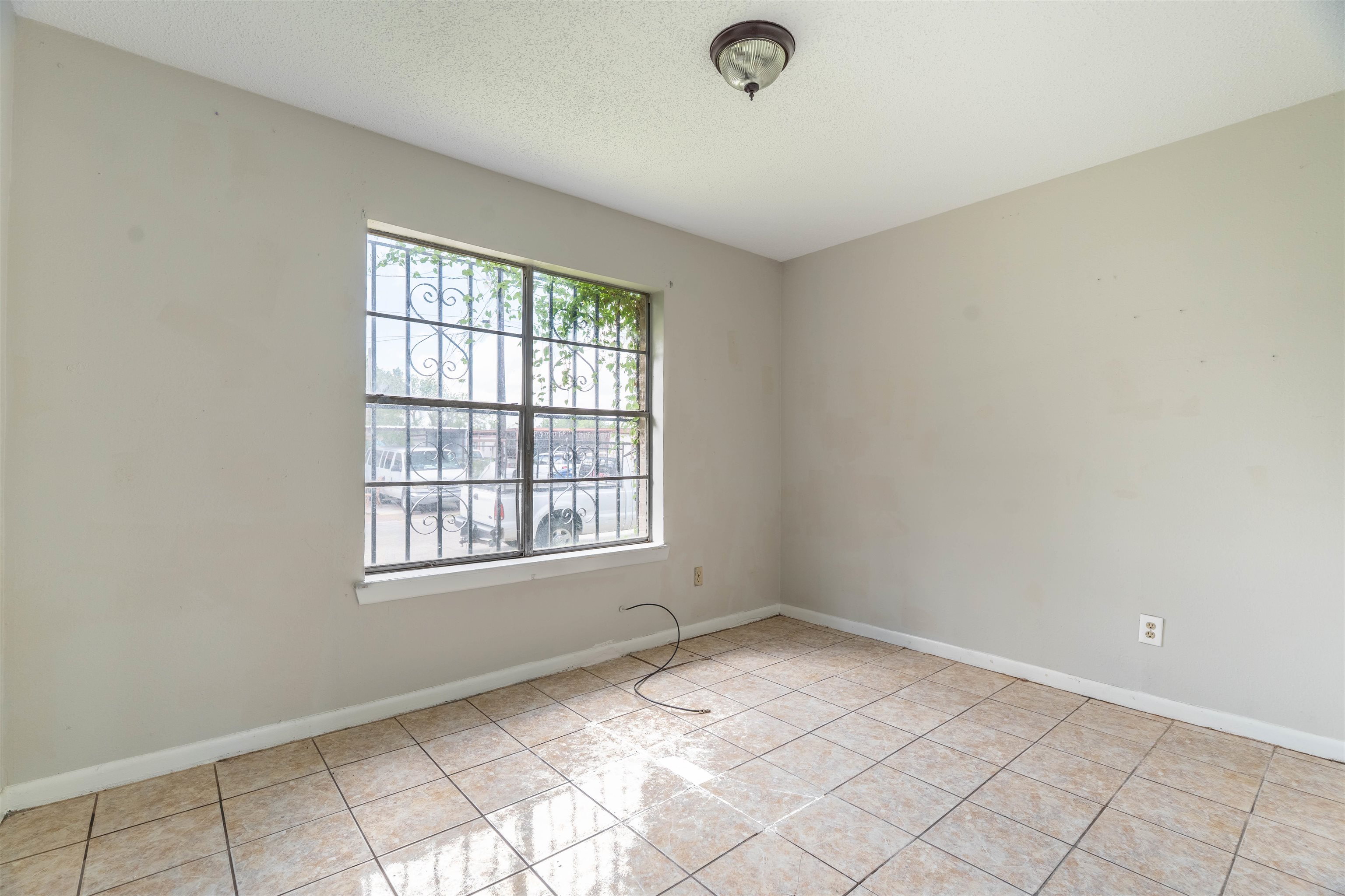 4902 Marcella Ave 115 Property Photo 5