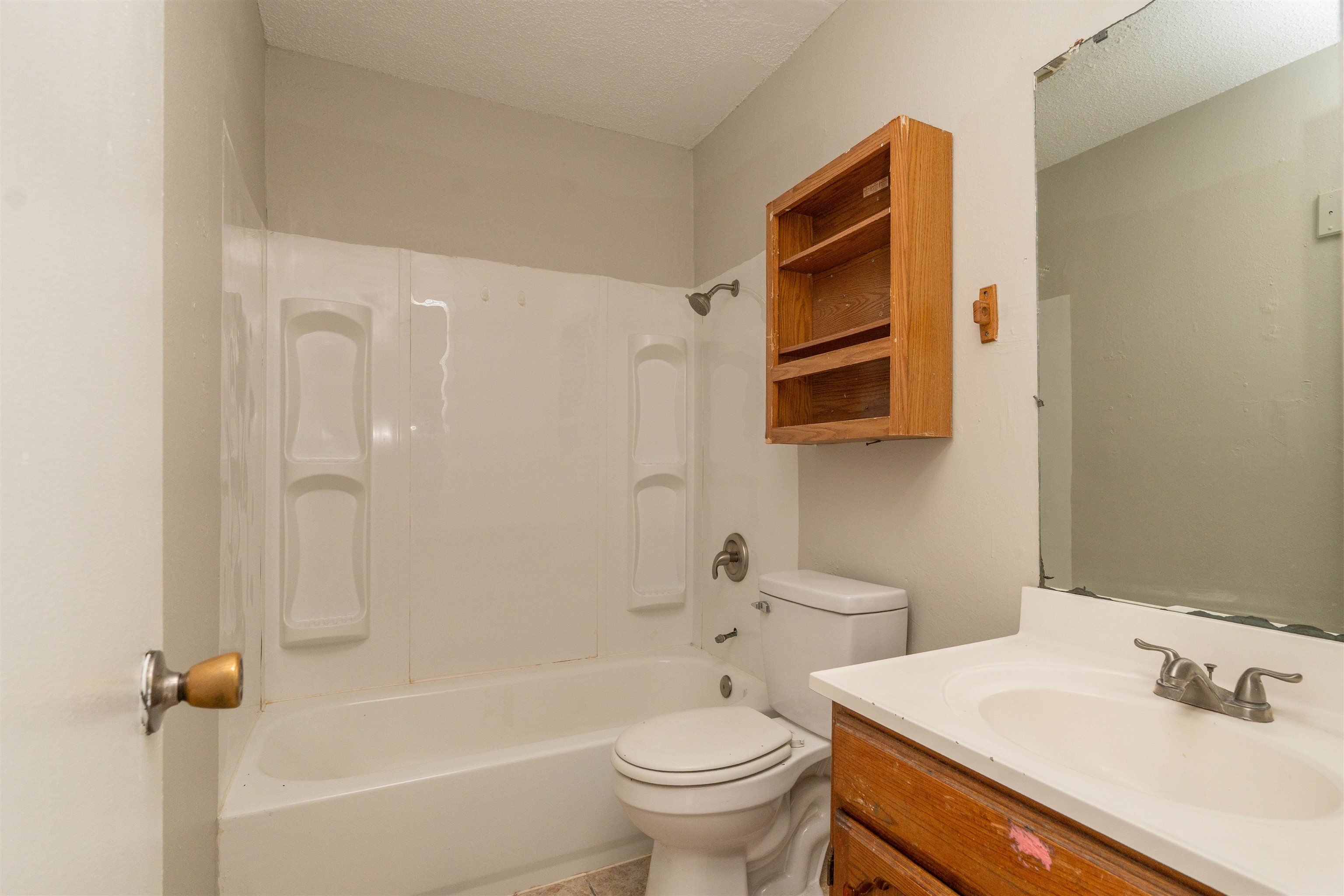 4902 Marcella Ave 115 Property Photo 6