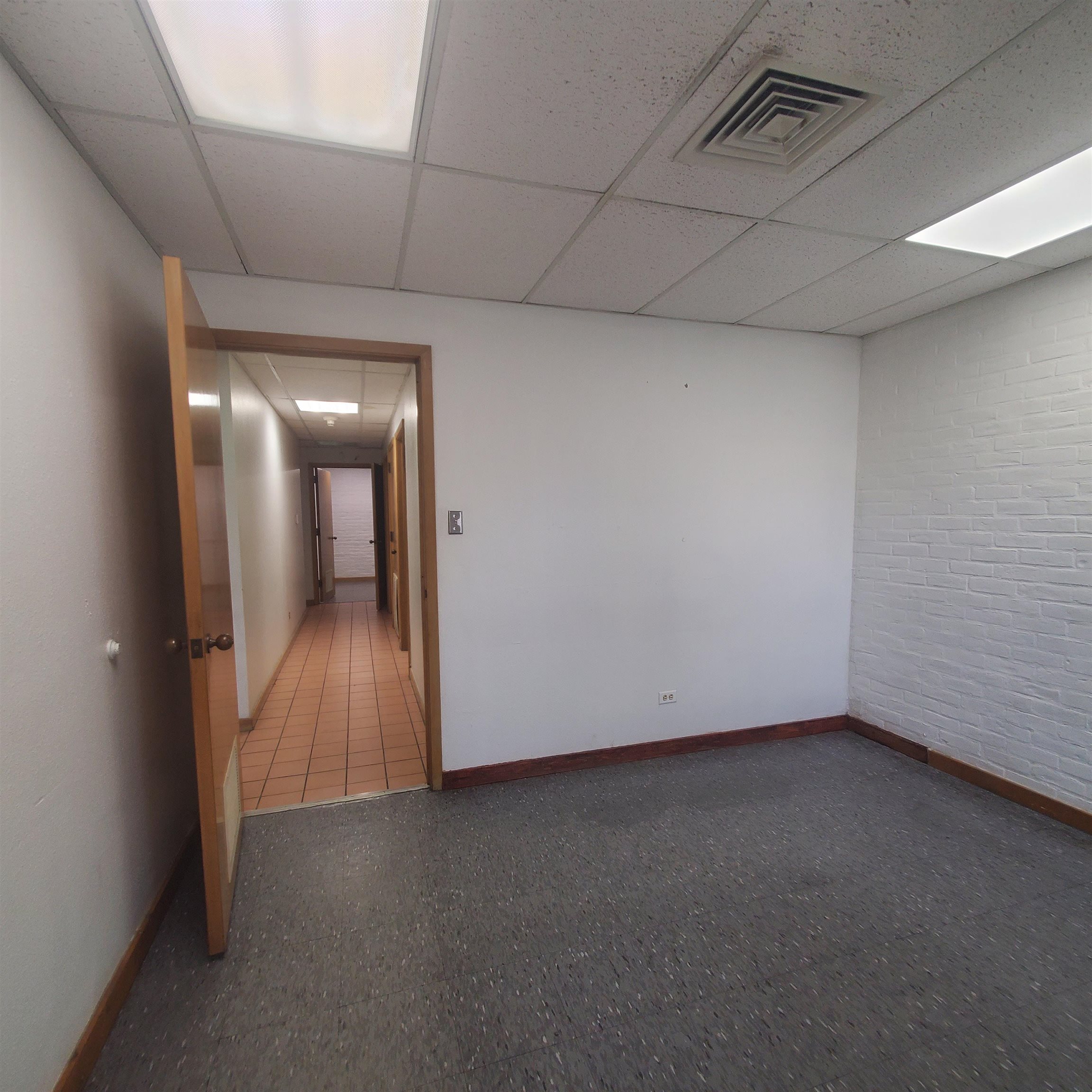 1420 Cedar Ave Property Photo 8