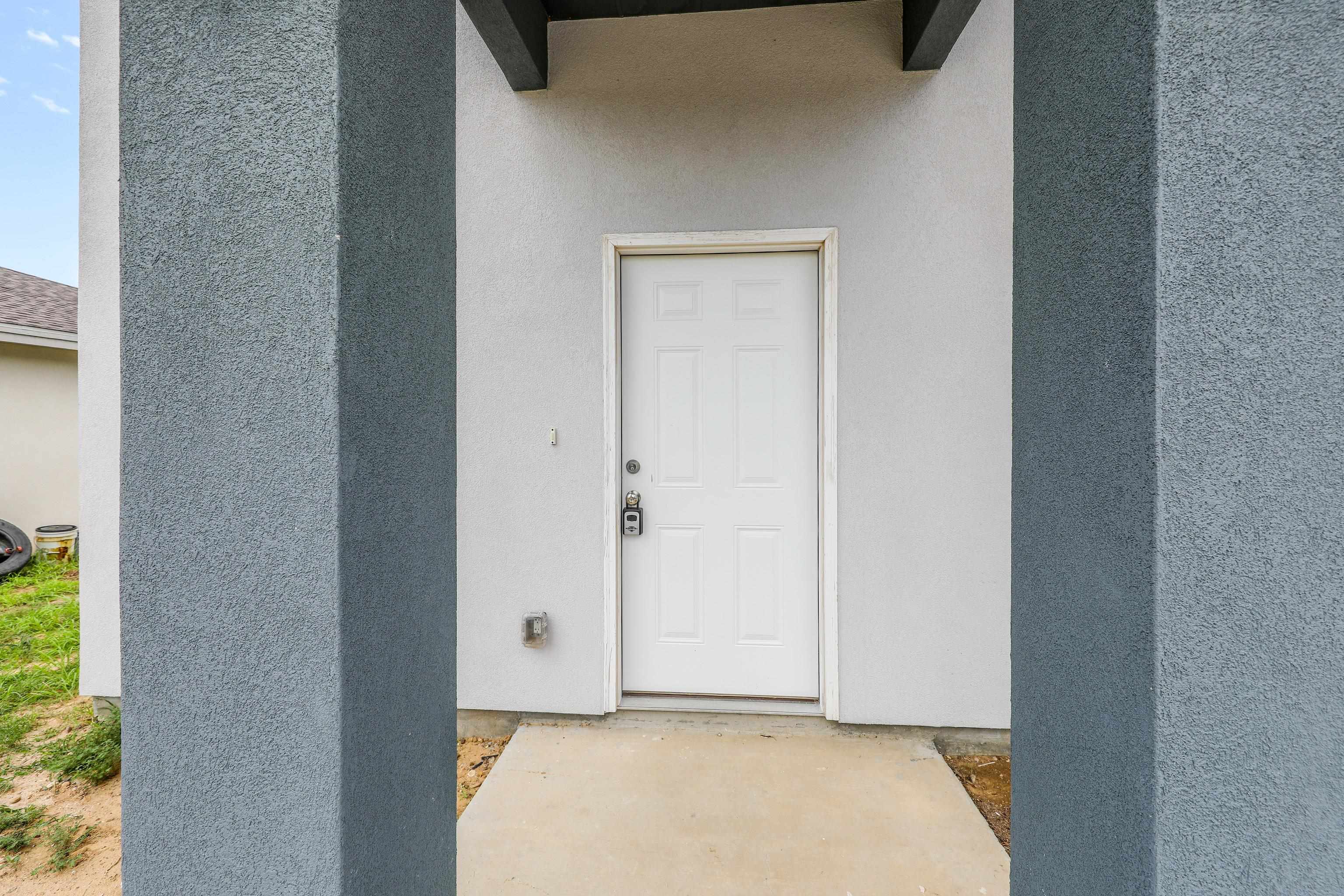 17204 Running Doe St Property Photo 2