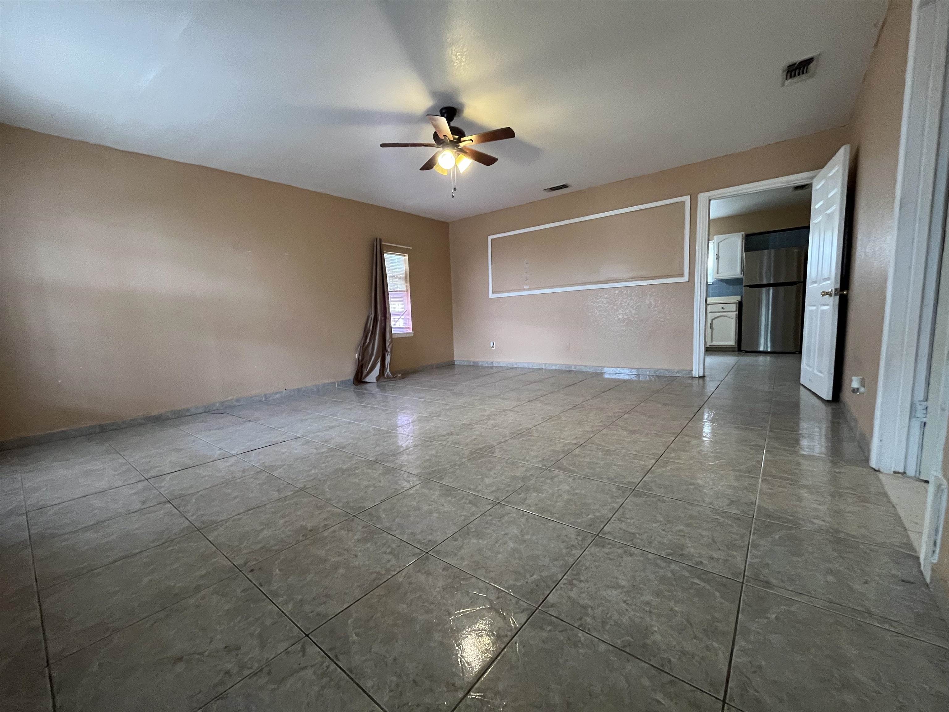 207 Stone Ave Property Photo 4