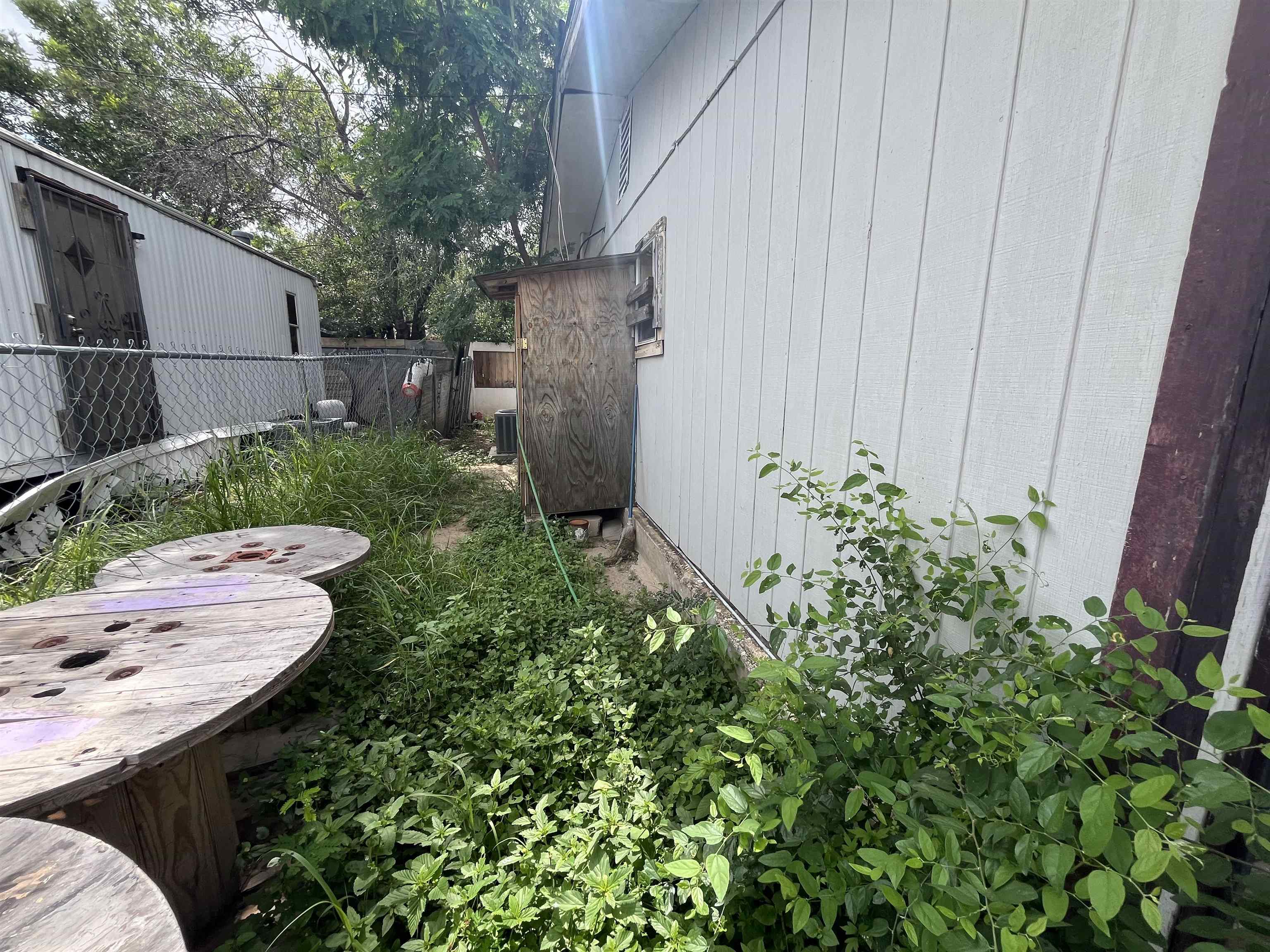 207 Stone Ave Property Photo 14