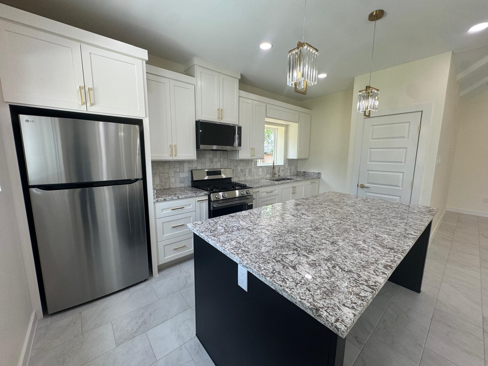 3504 San Agustin Ave Property Photo 7