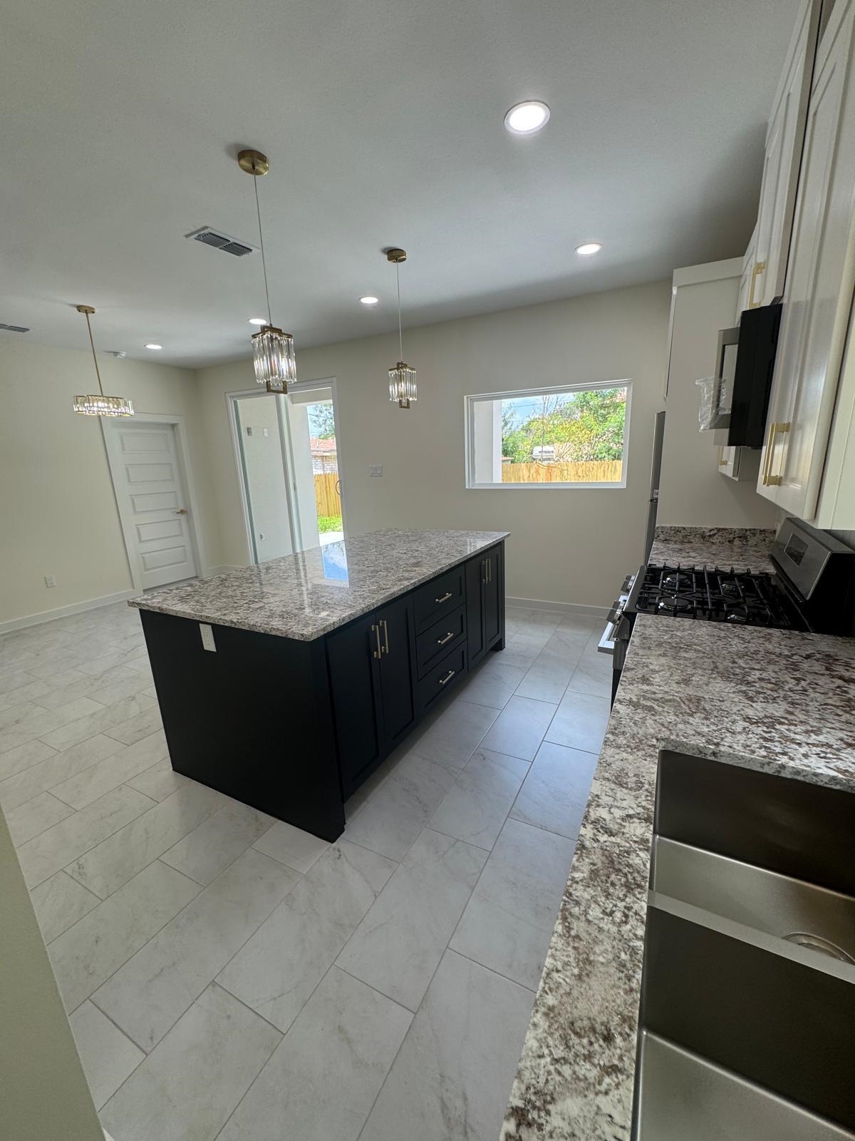3504 San Agustin Ave Property Photo 9