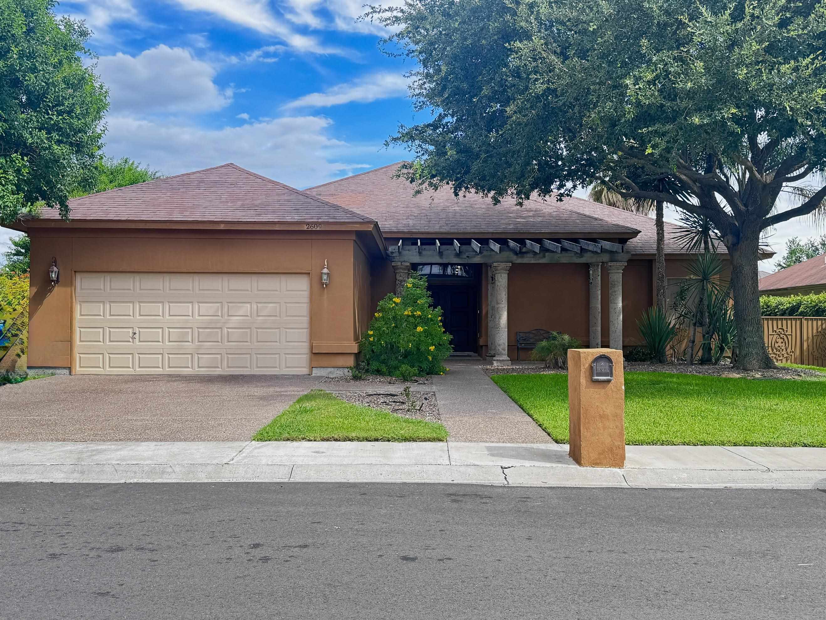 2609 Chardonnay Dr
