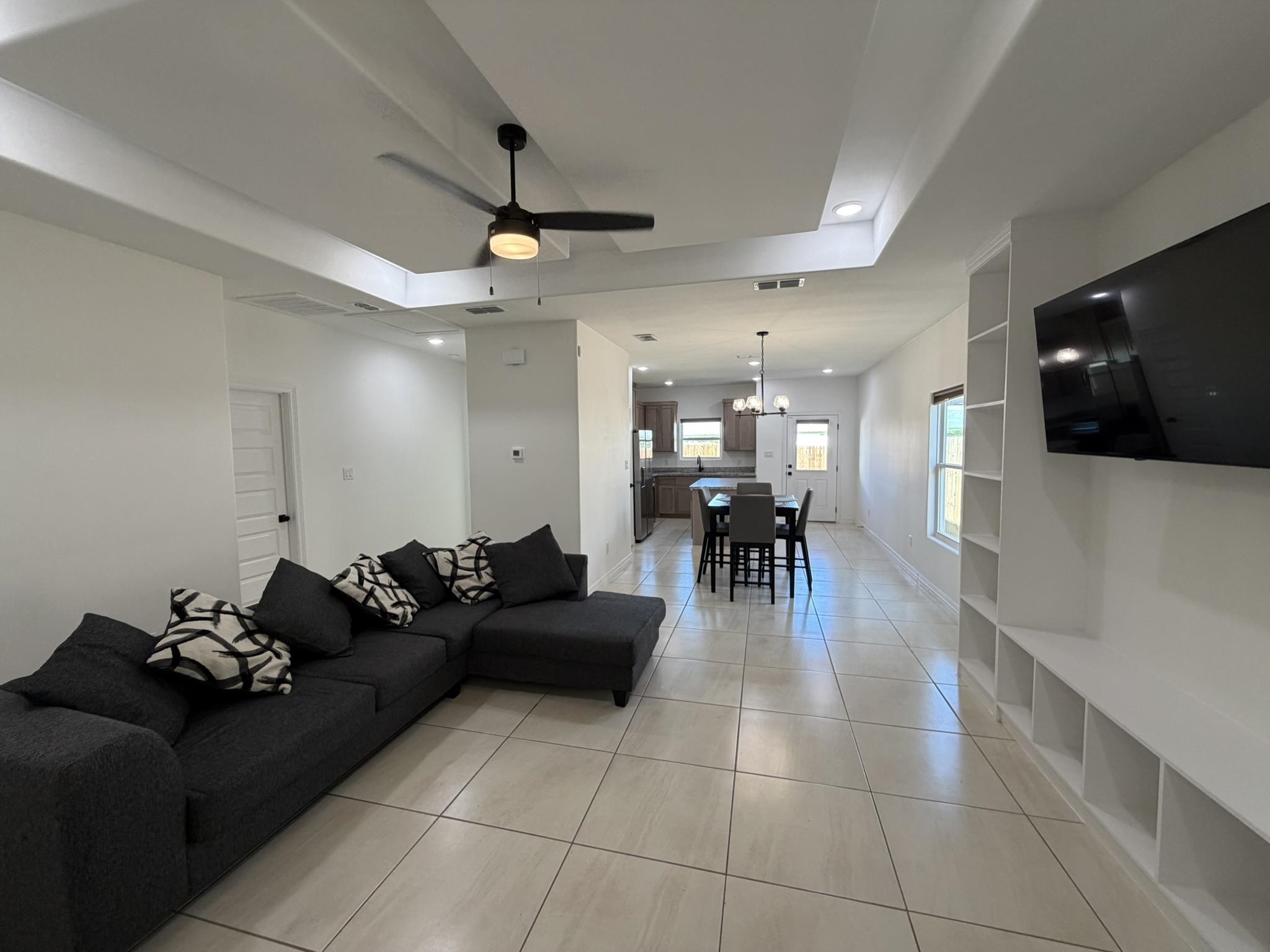 5419 Lone Star Loop Property Photo 5