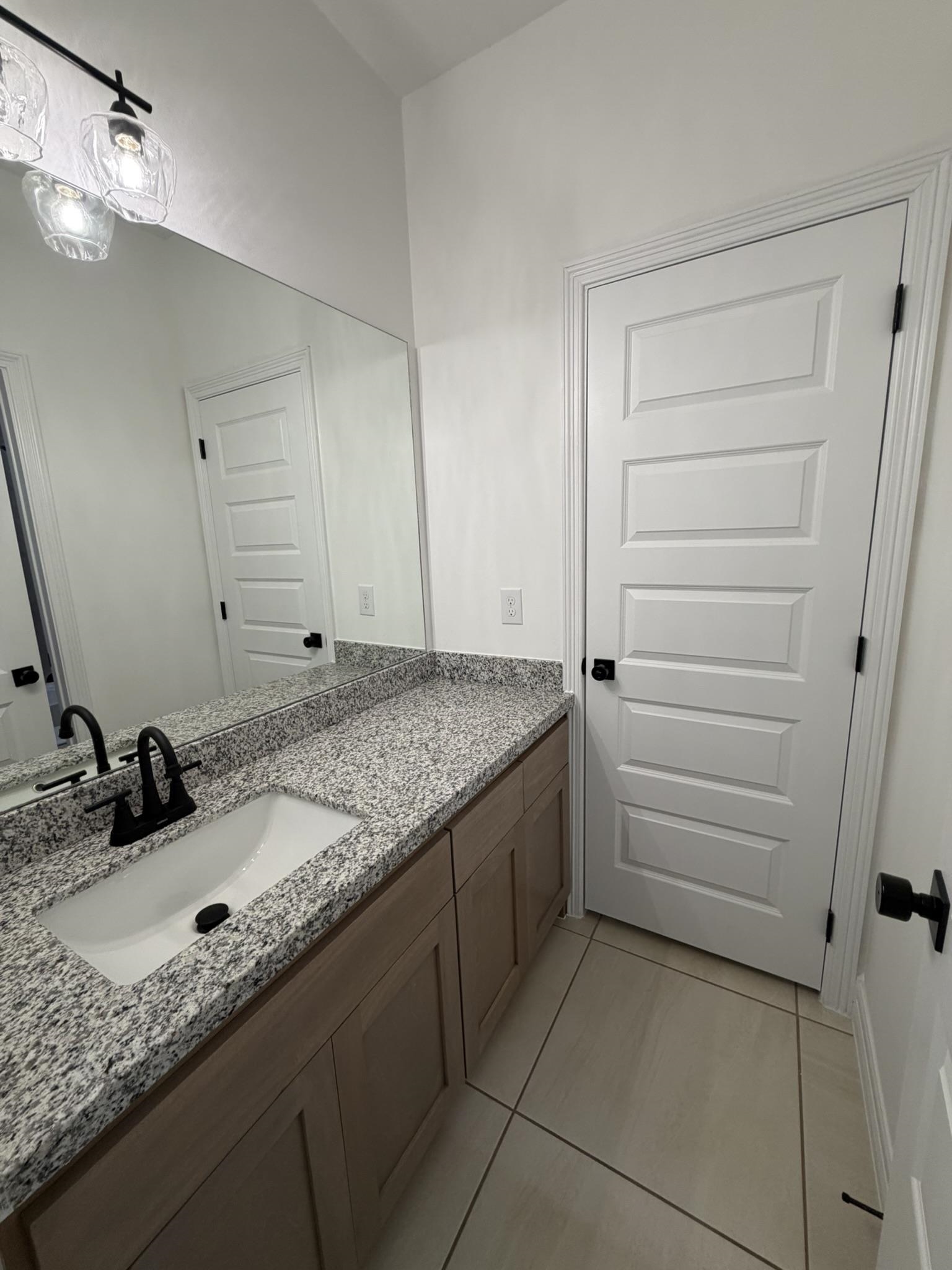 5419 Lone Star Loop Property Photo 13