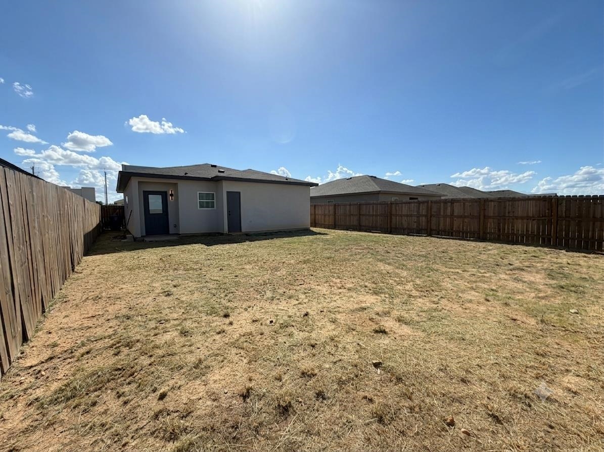 5419 Lone Star Loop Property Photo 21