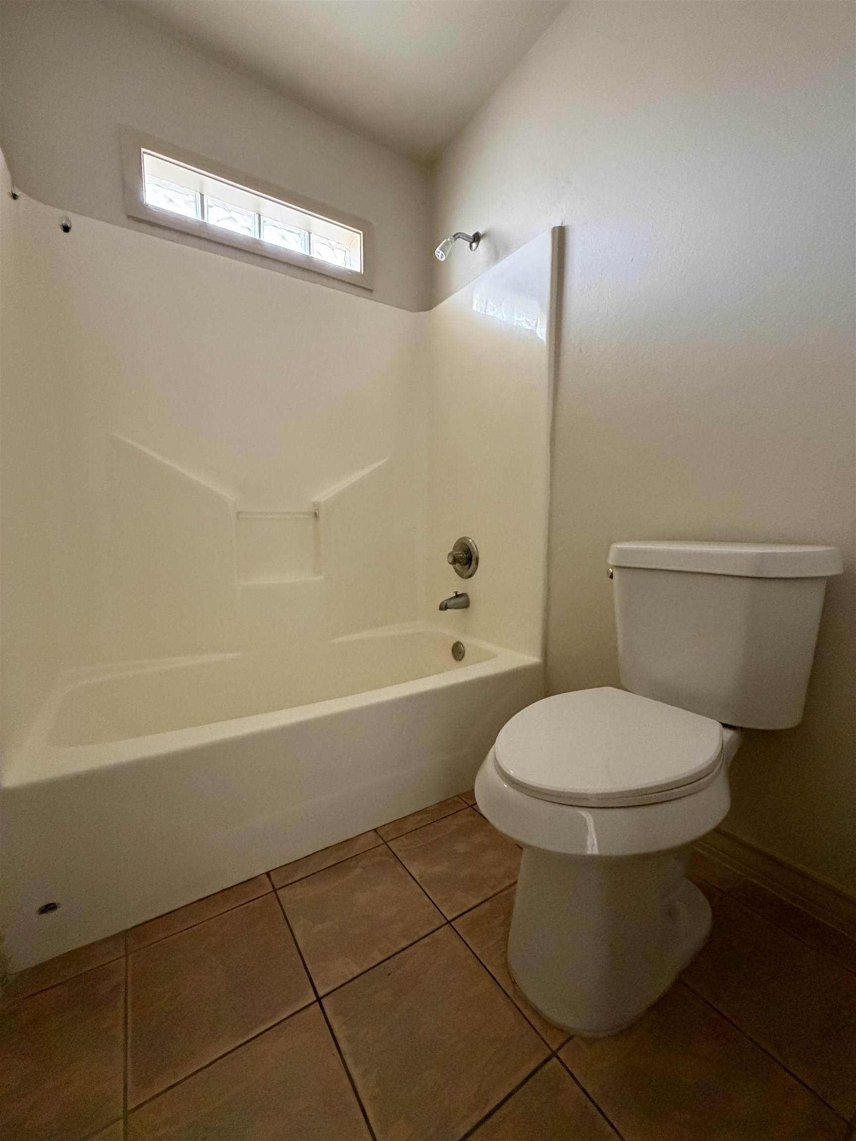 419 W Eistetter St 15 Property Photo 14