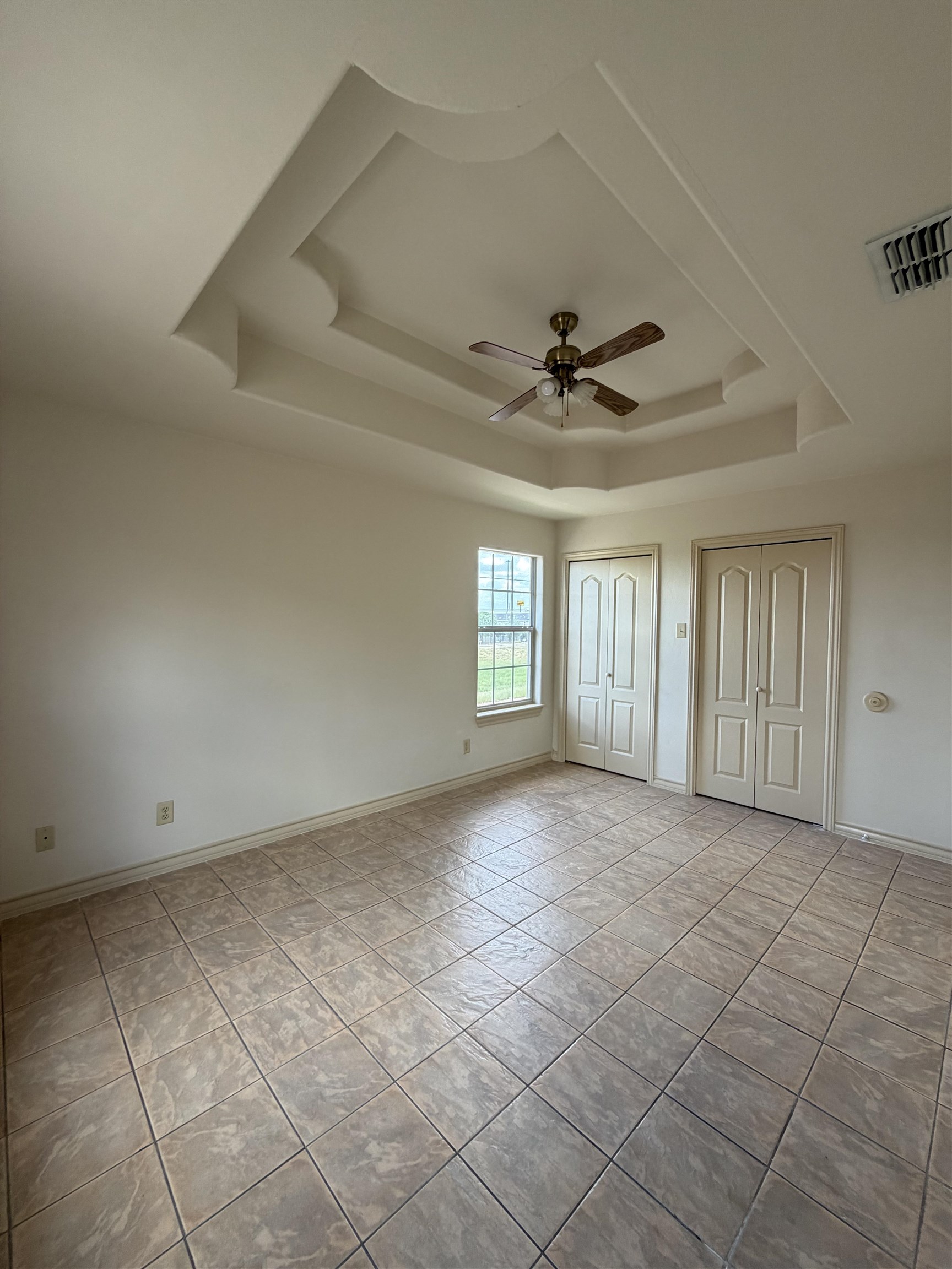 419 W Eistetter St 15 Property Photo 16