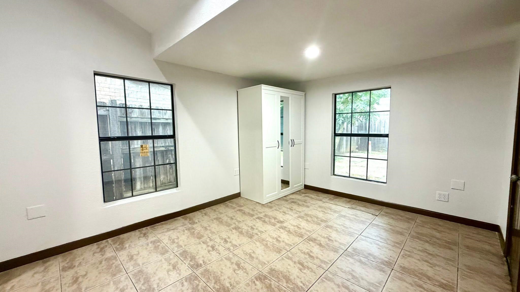 7610 Rocio Dr 205 Property Photo 5