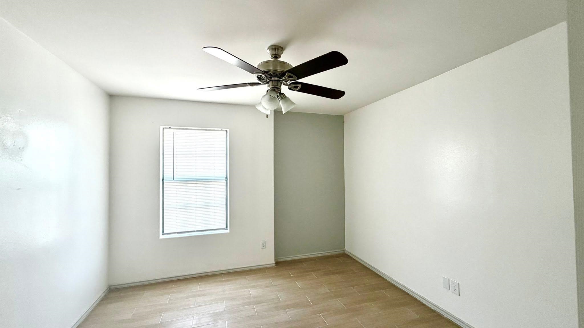 7610 Rocio Dr 205 Property Photo 8
