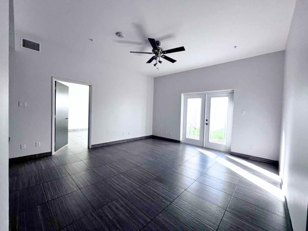502 Shiloh Dr 102 E Property Photo 7
