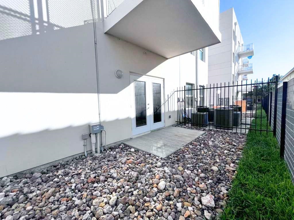 502 Shiloh Dr 102 E Property Photo 16