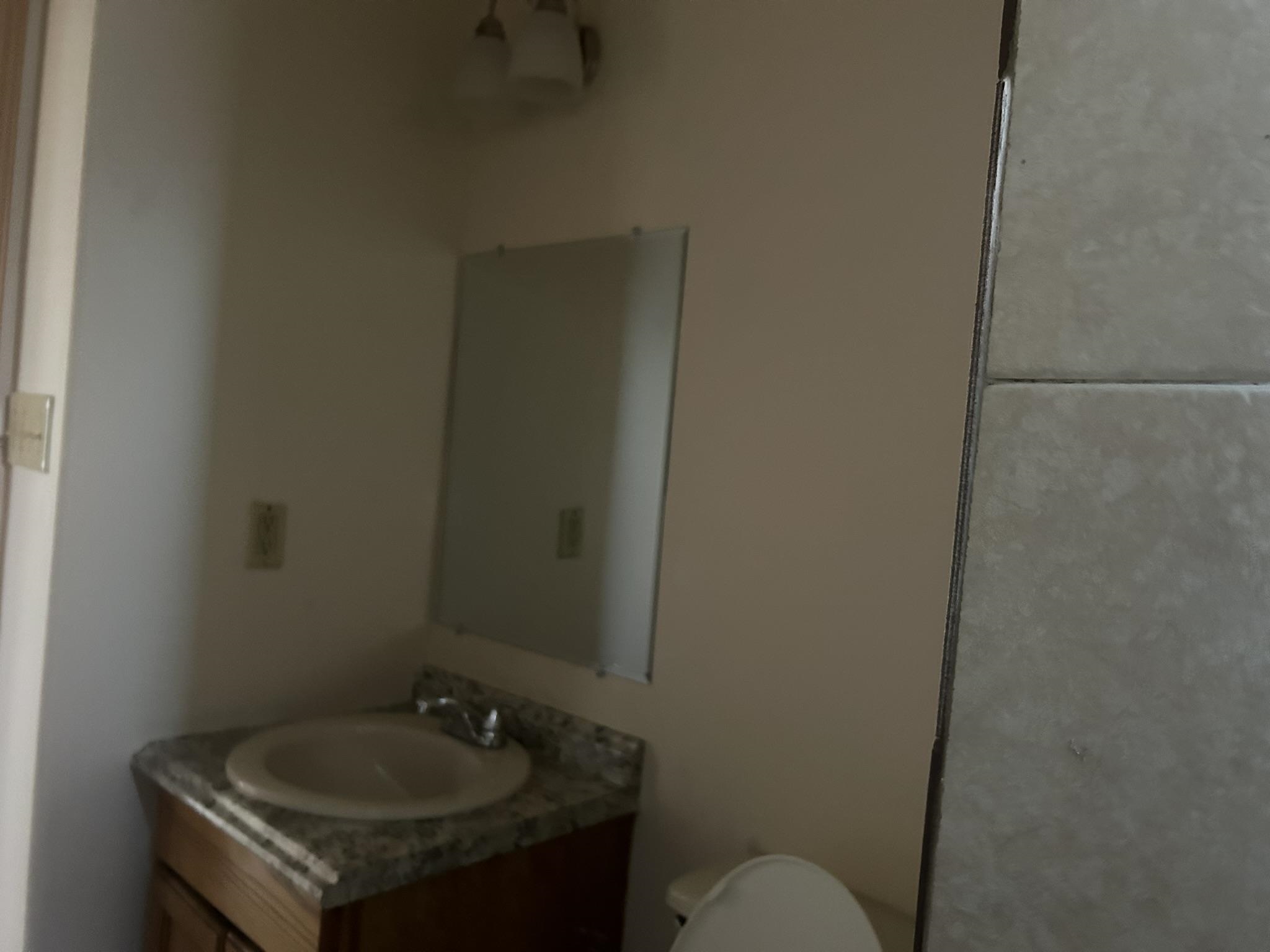 2115 Cross St 3 Property Photo 6