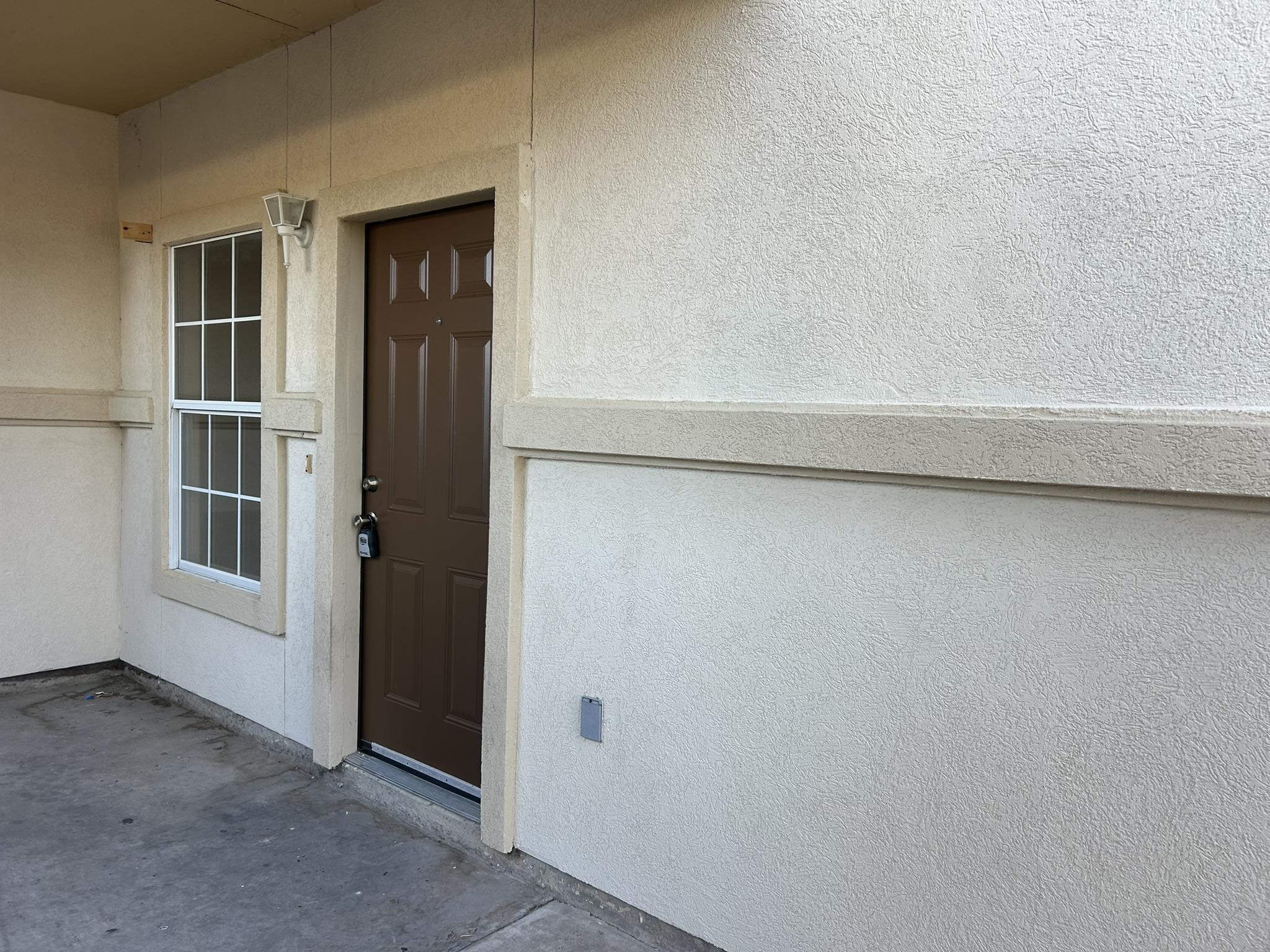 2115 Cross St 3 Property Photo 9