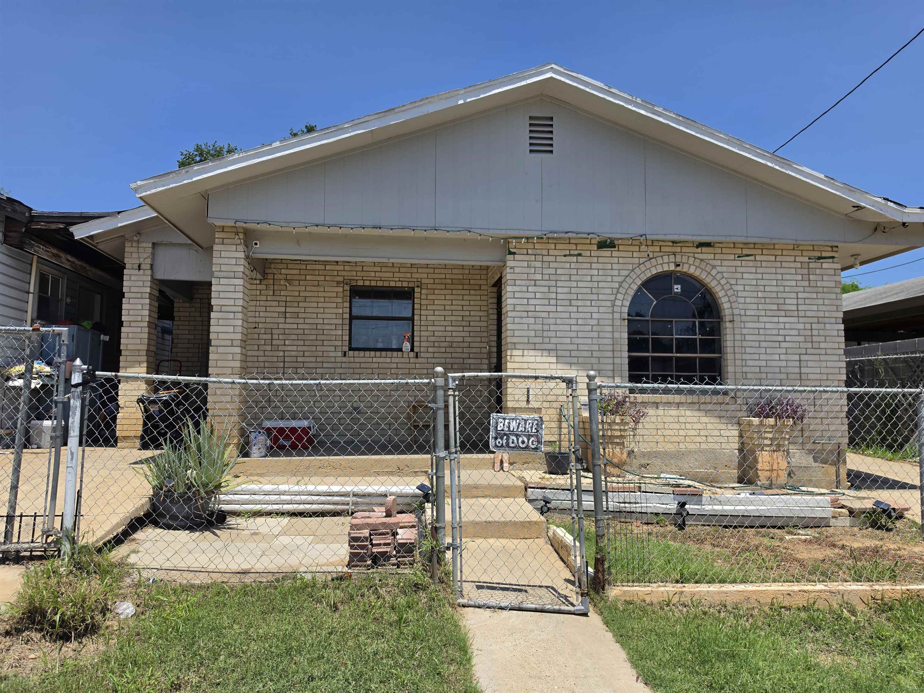 1501 Mercer St Property Photo 1