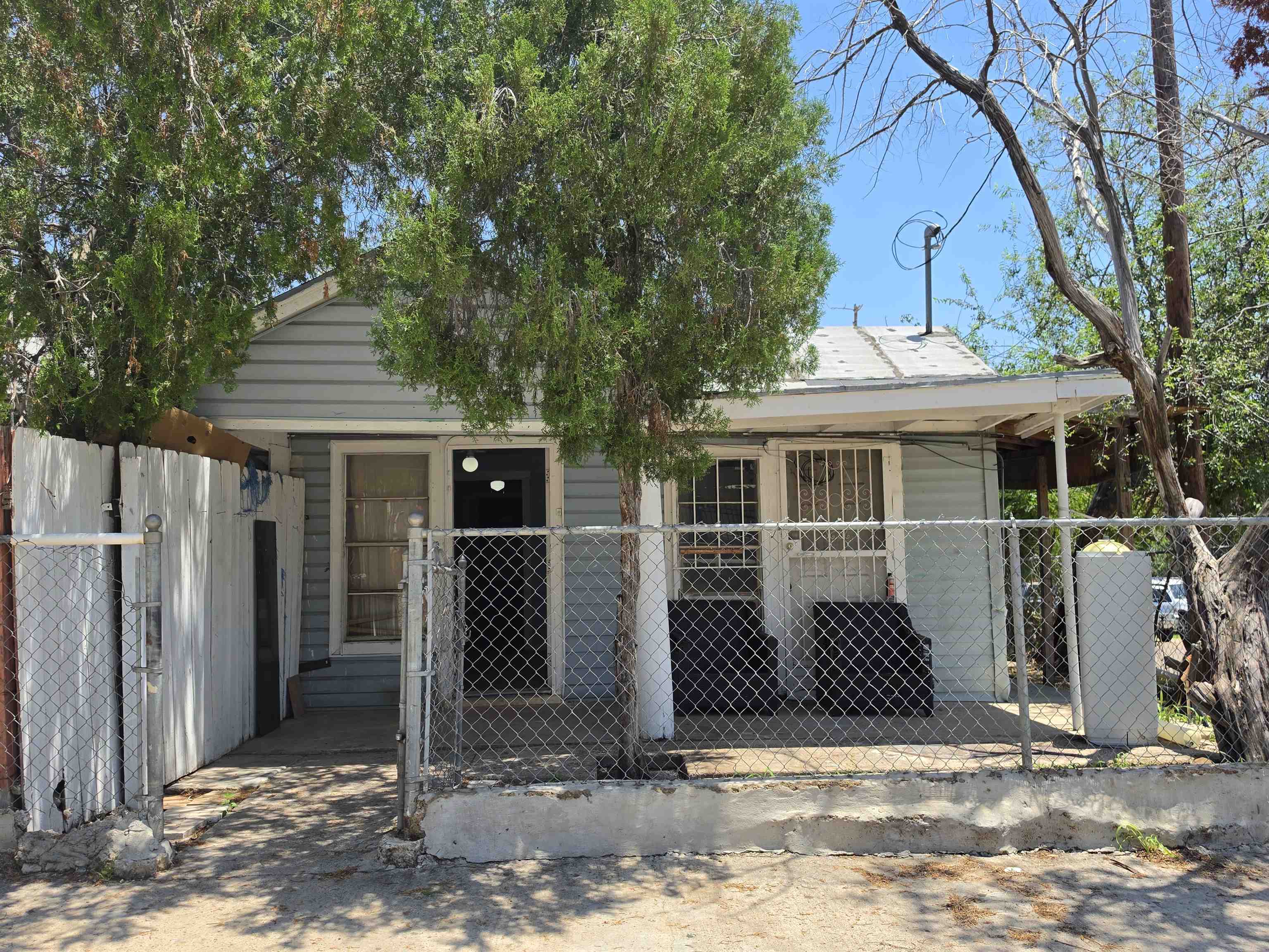 1501 Mercer St Property Photo 2