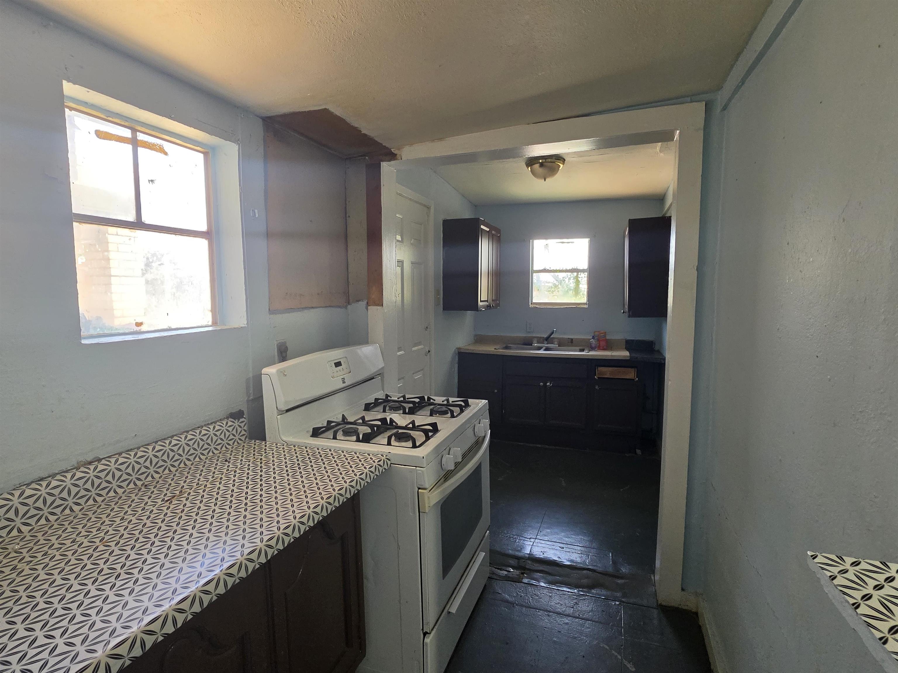 1501 Mercer St Property Photo 8