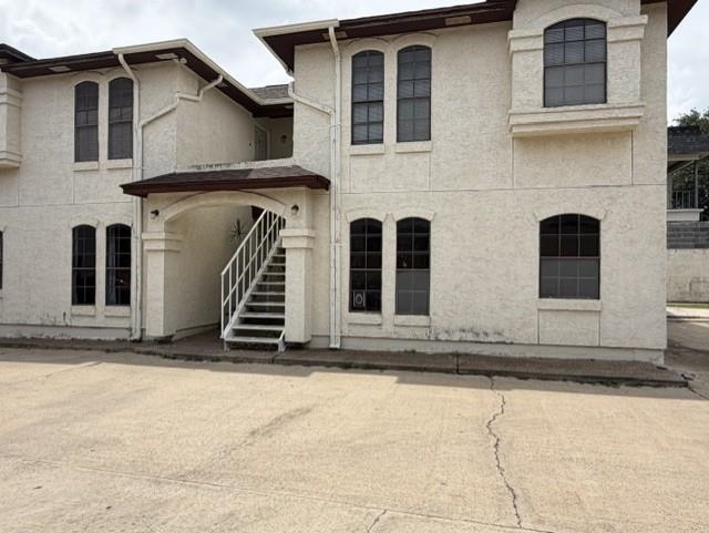 104 Belaire Dr 101 Property Photo 1
