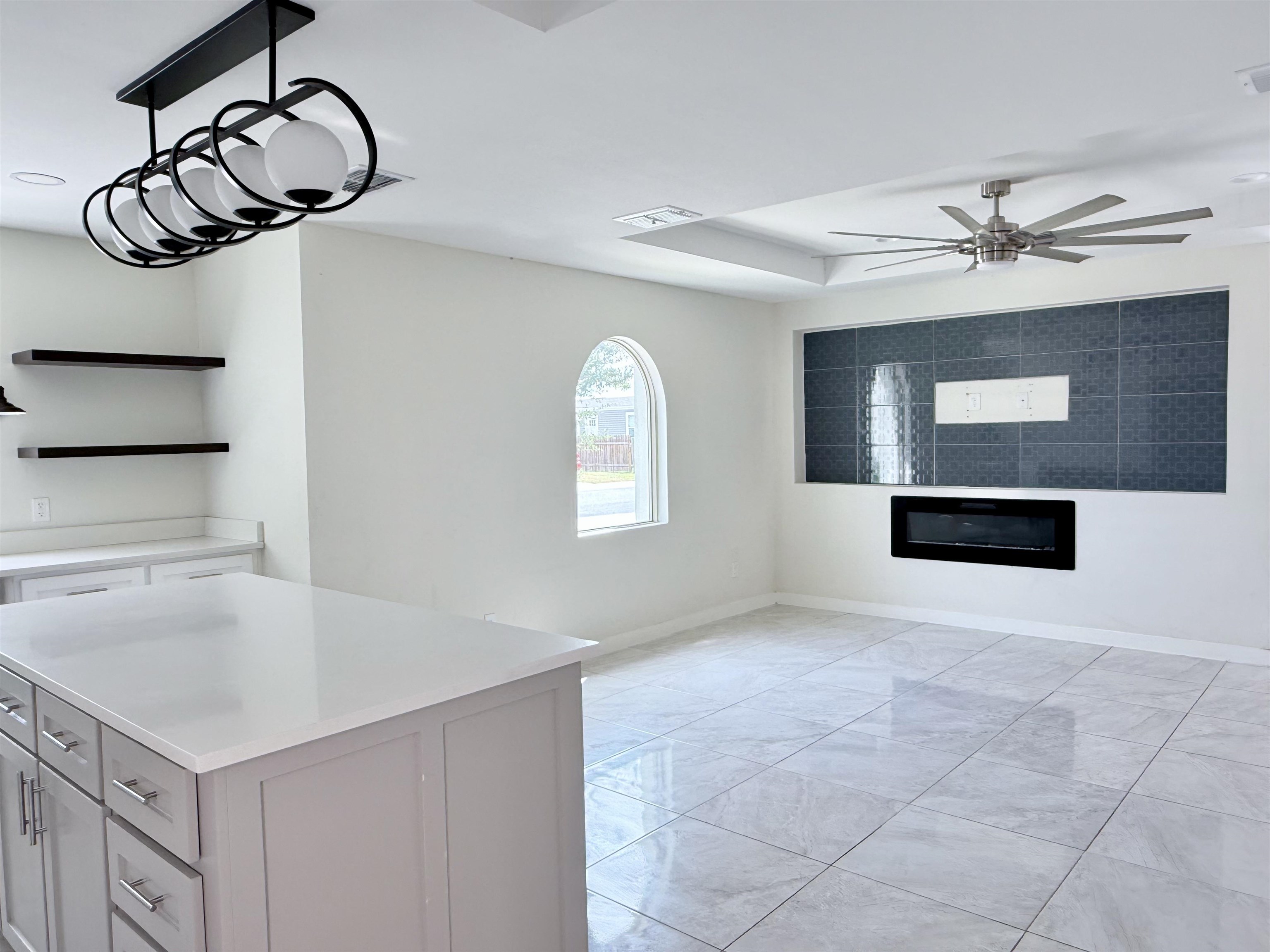 626 Rockrose Dr Property Photo 3