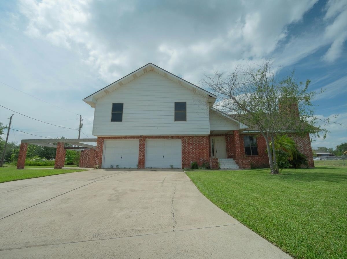 205 Vista Hermosa Property Photo 1