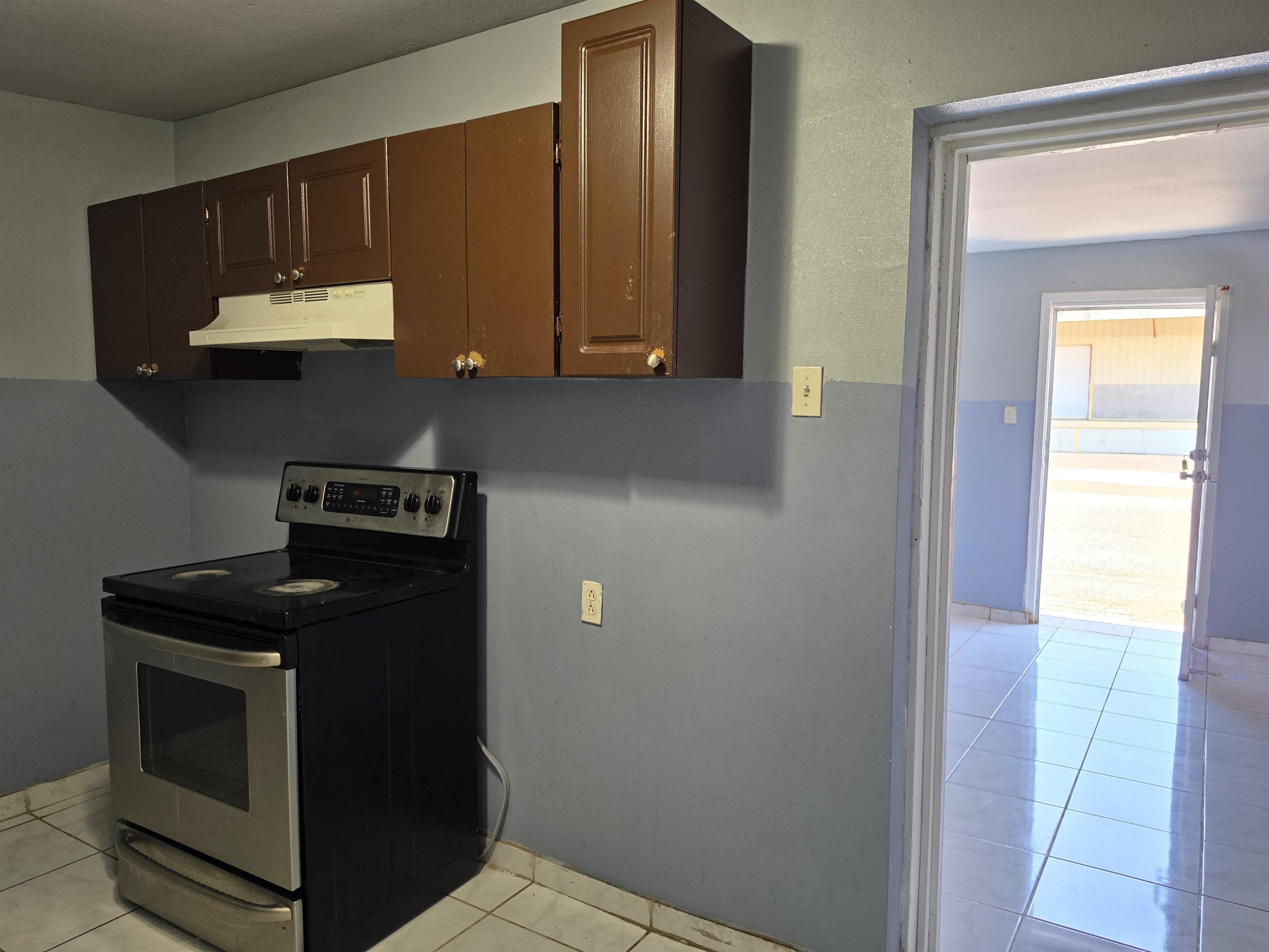 120 Guadalupe St Property Photo 6