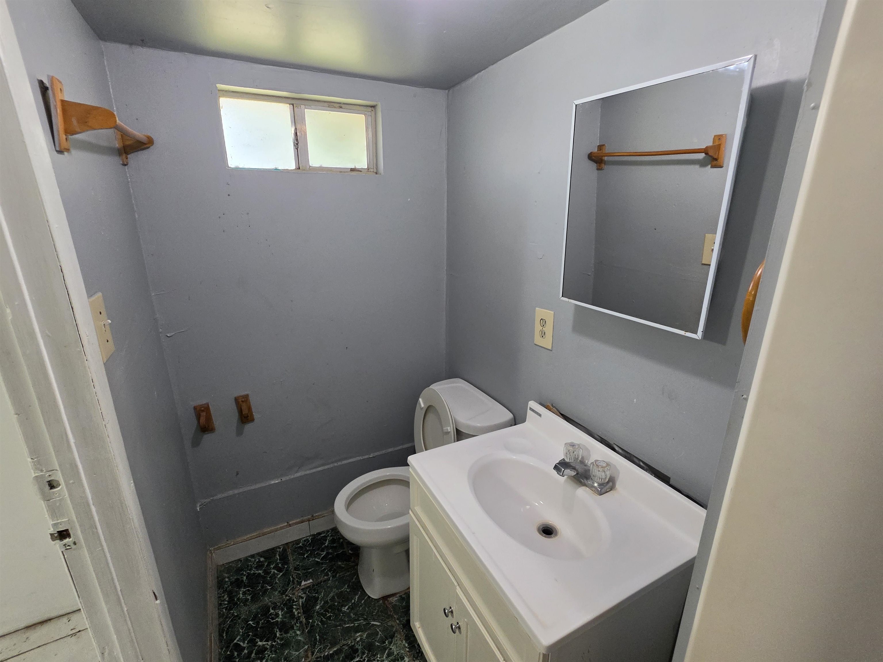 120 Guadalupe St Property Photo 7