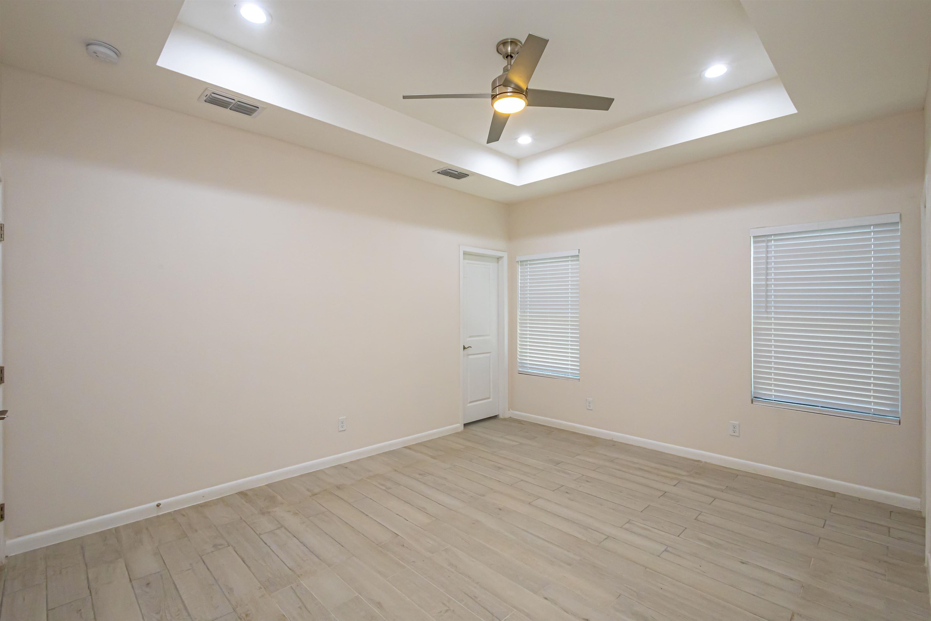 1428 Los Estribos Dr. Property Photo 29