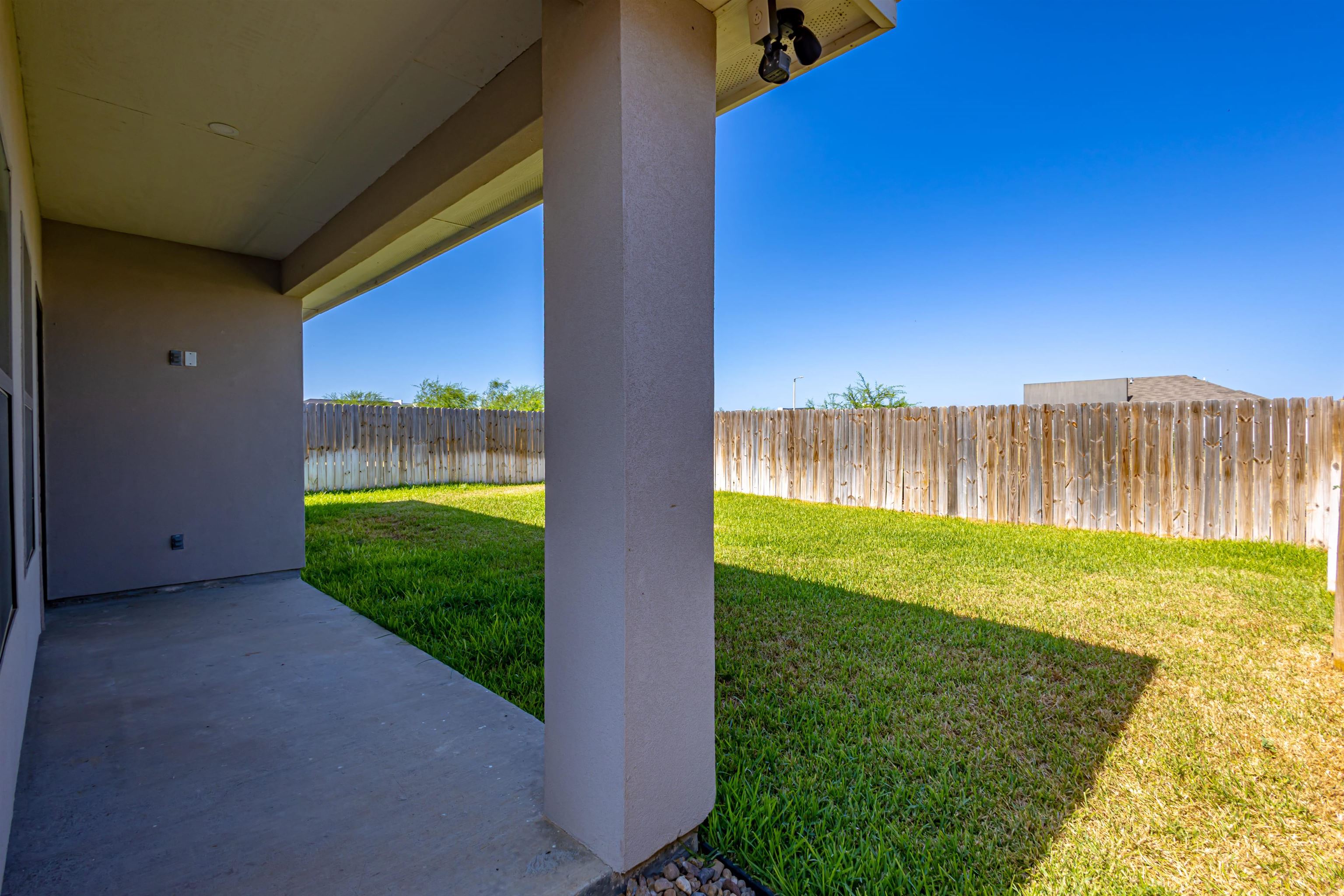 1428 Los Estribos Dr. Property Photo 34
