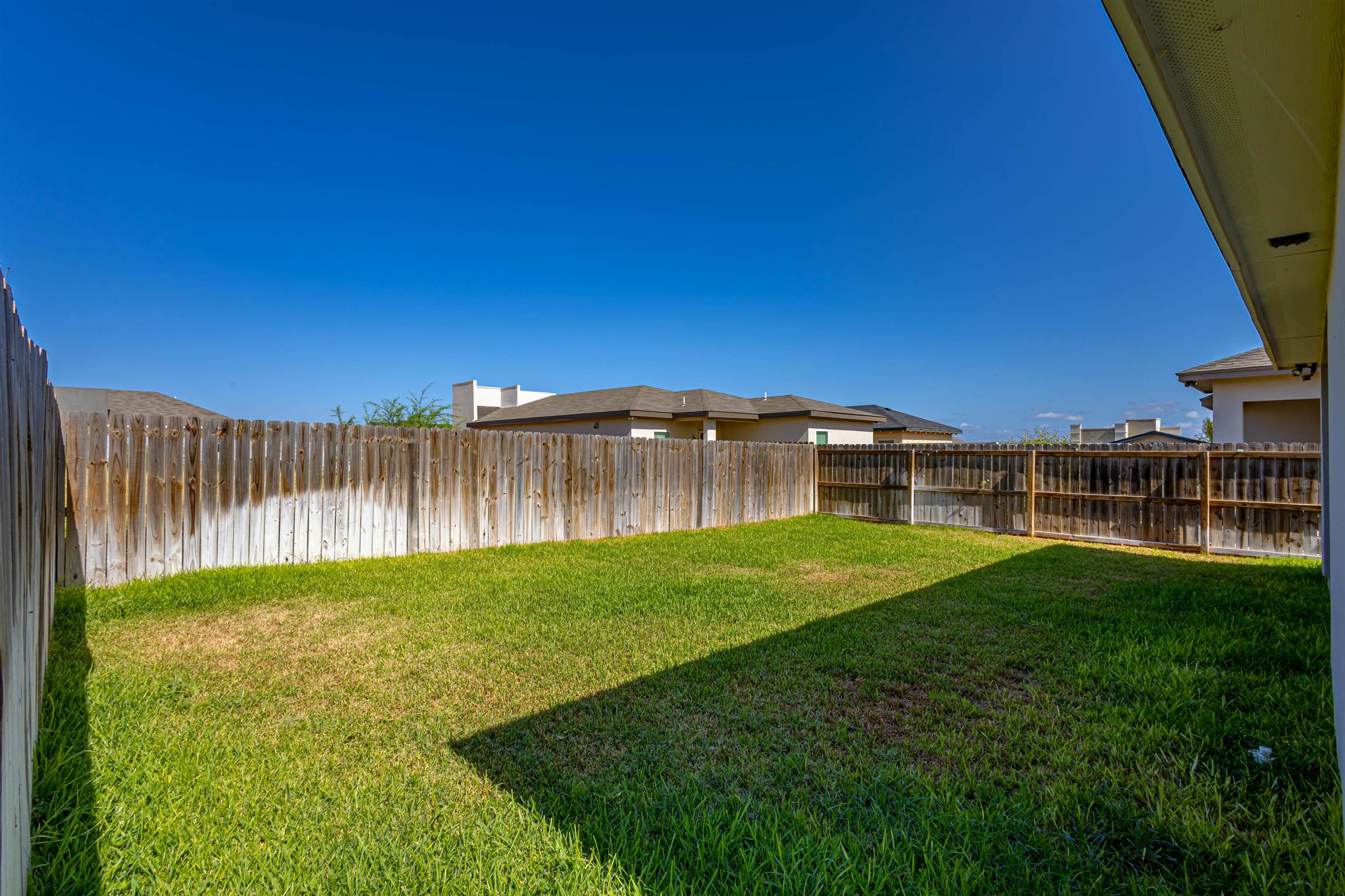 1428 Los Estribos Dr. Property Photo 35